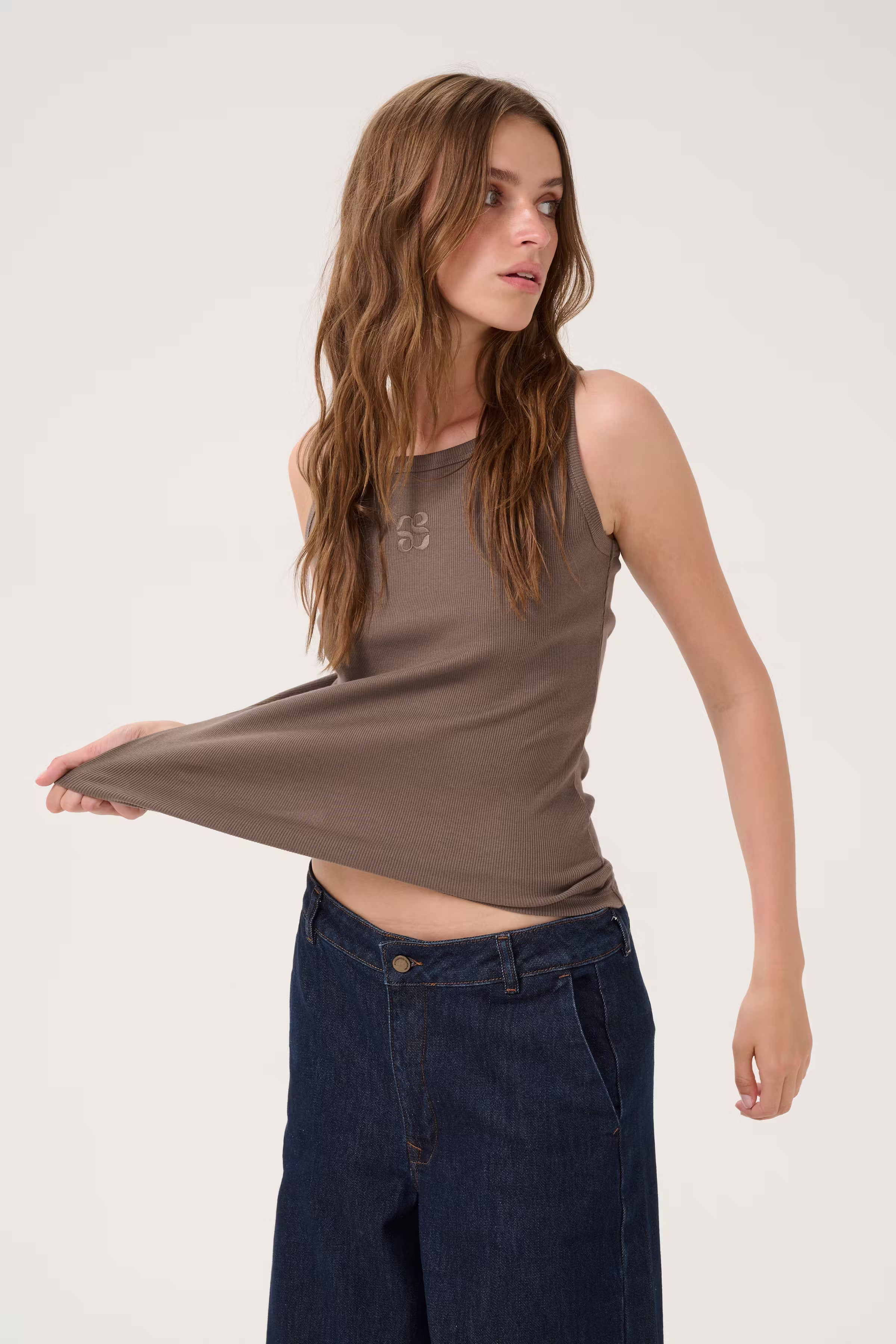 08 THE MANDY TOP LOOKBOOK FRONT 10704858-190810