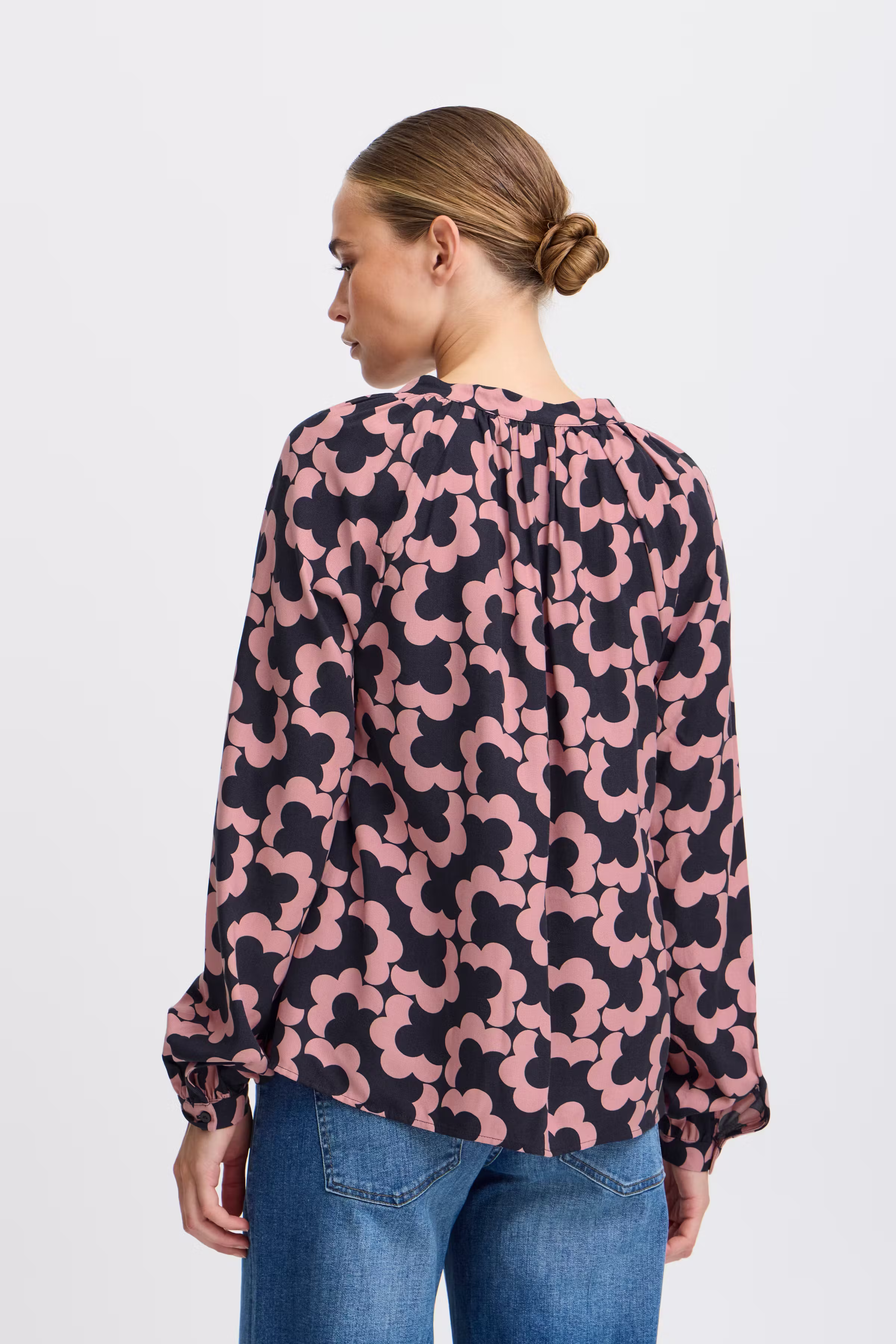 IHNASREEN Overhemd LOOKBOOK BACK 20121993-203769