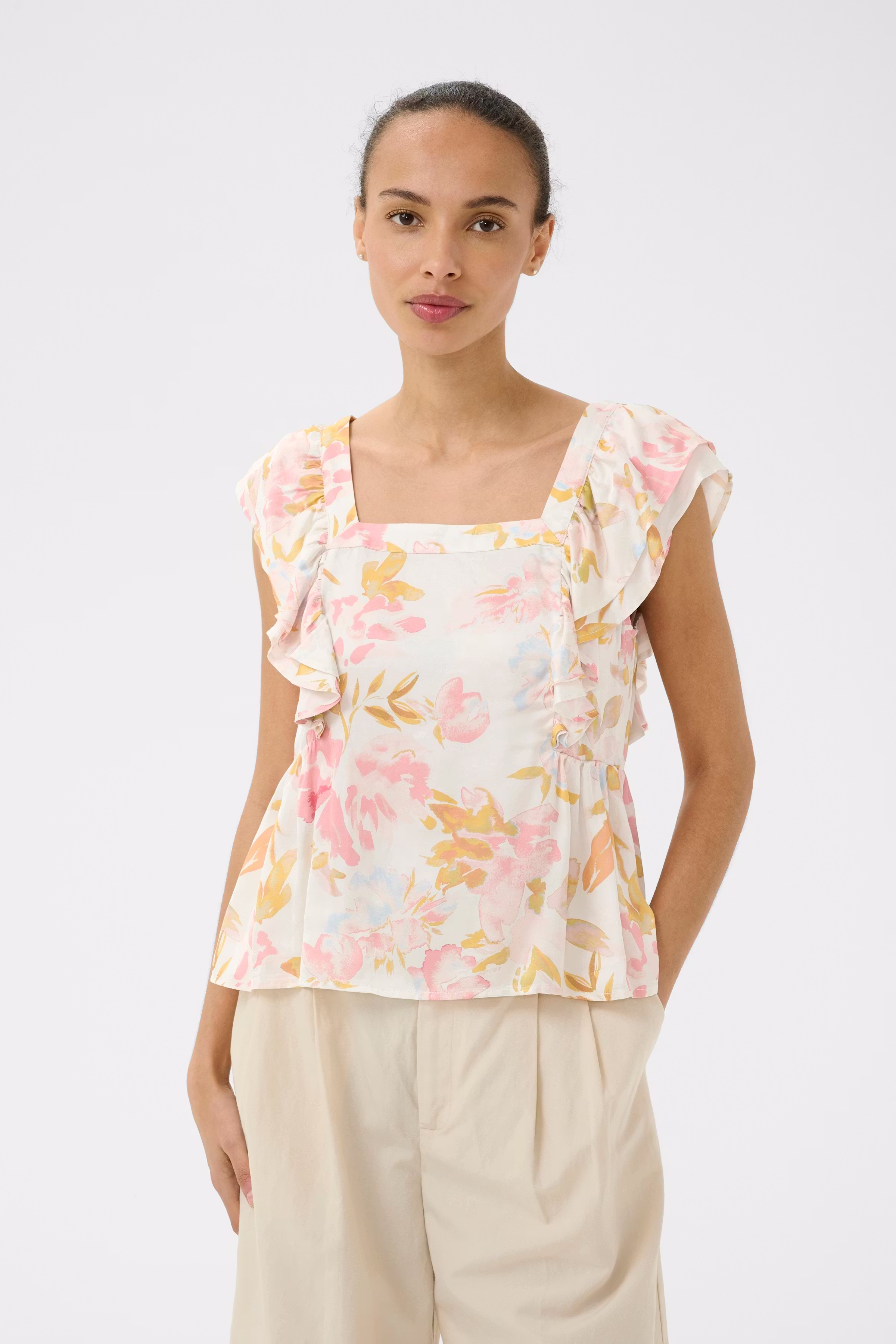 BinaraPW Blus LOOKBOOK FRONT 30310562-304956