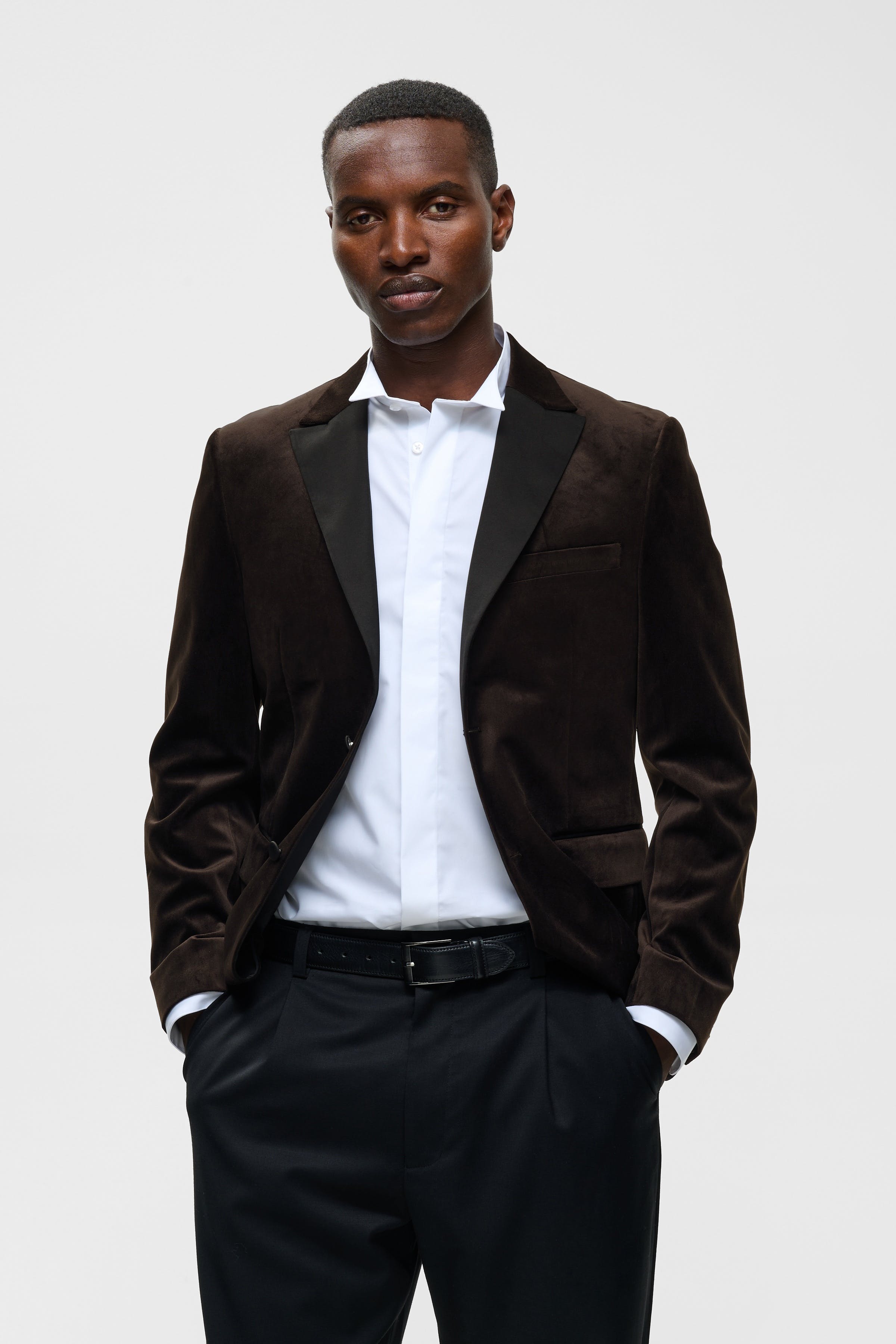 MAcharles Blazer LOOKBOOK FRONT 30209401-191109