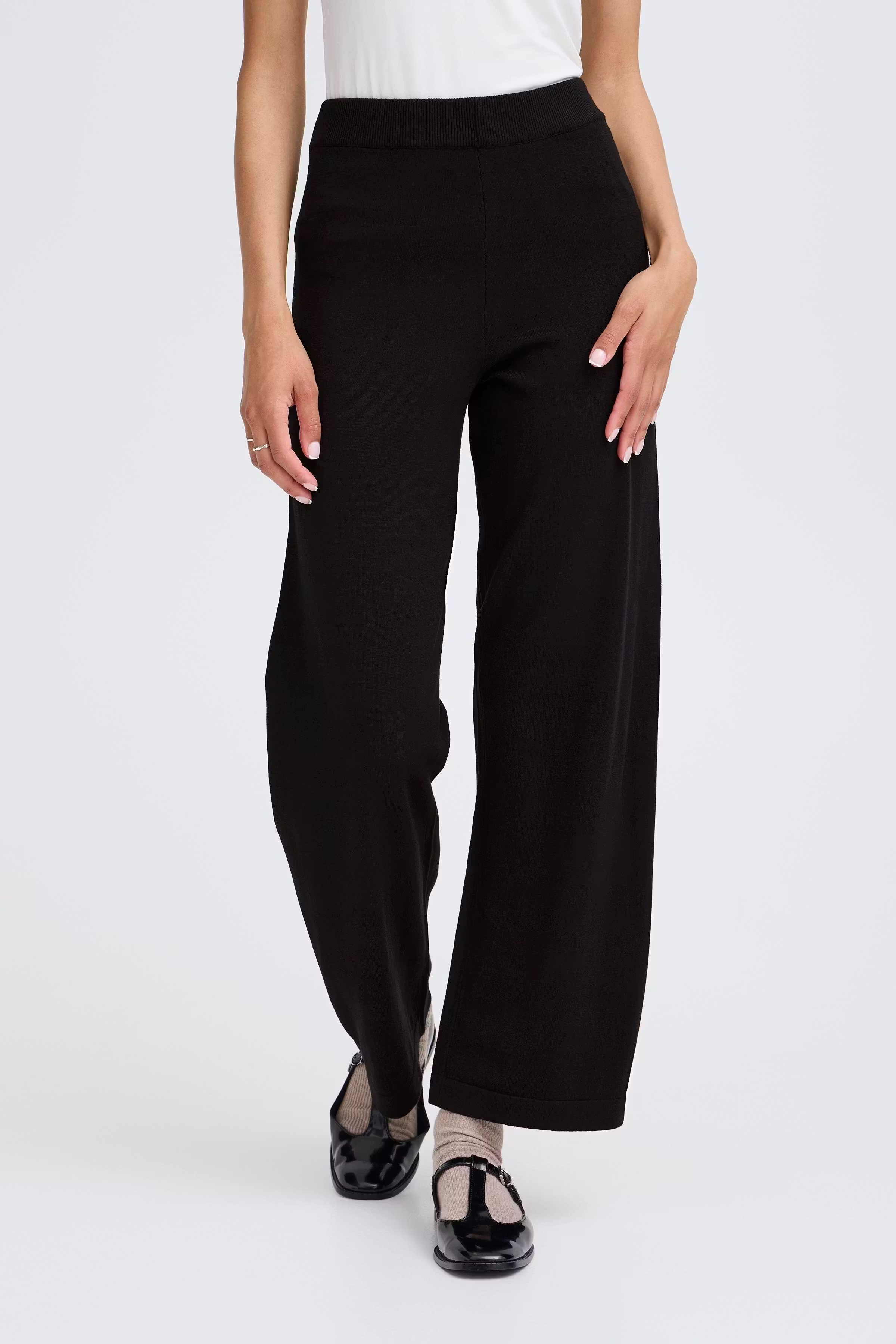 BYMMORLA Trousers LOOKBOOK FRONT 20815303-200451