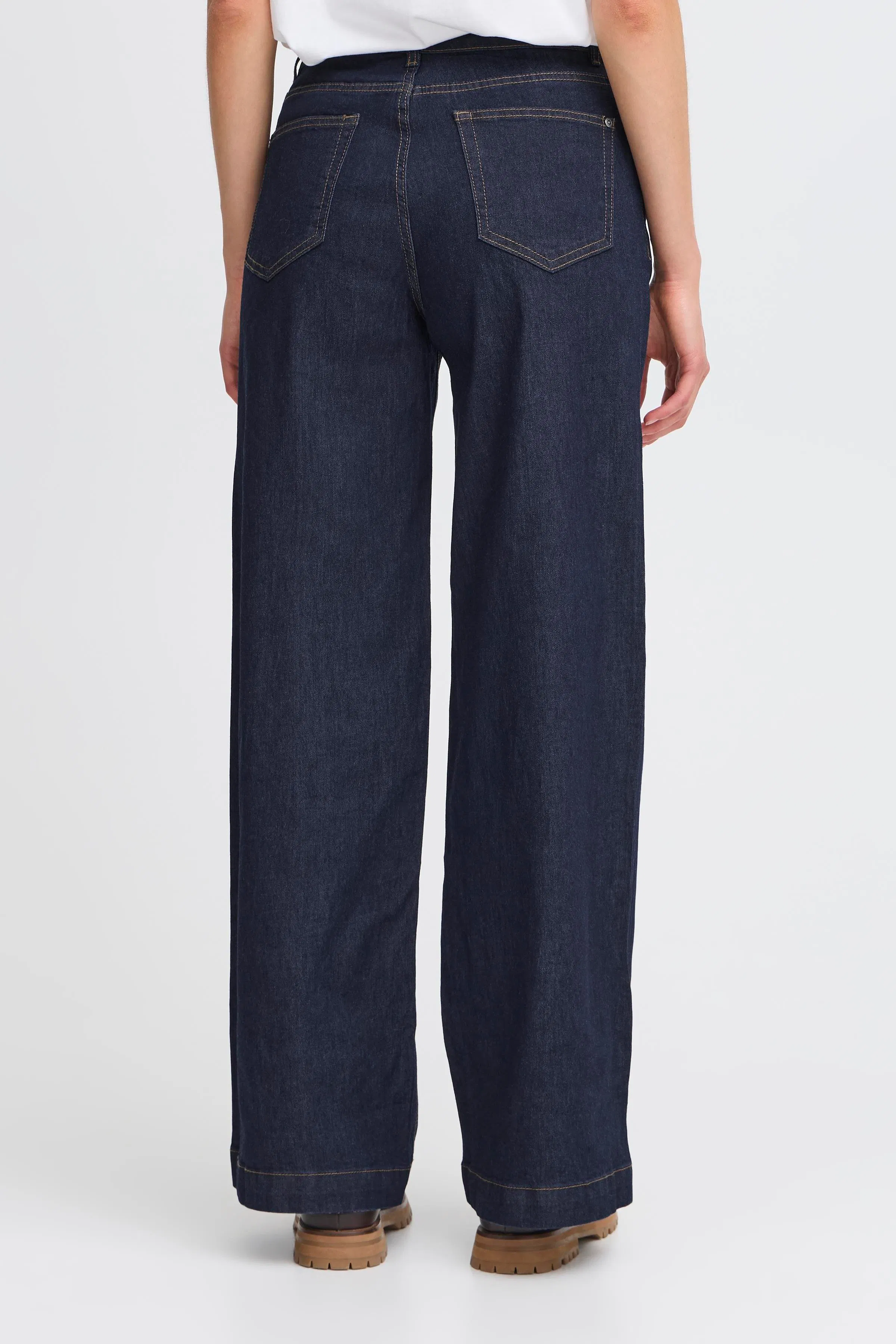 FRCHICAGO Jeans LOOKBOOK BACK 20614692-202717