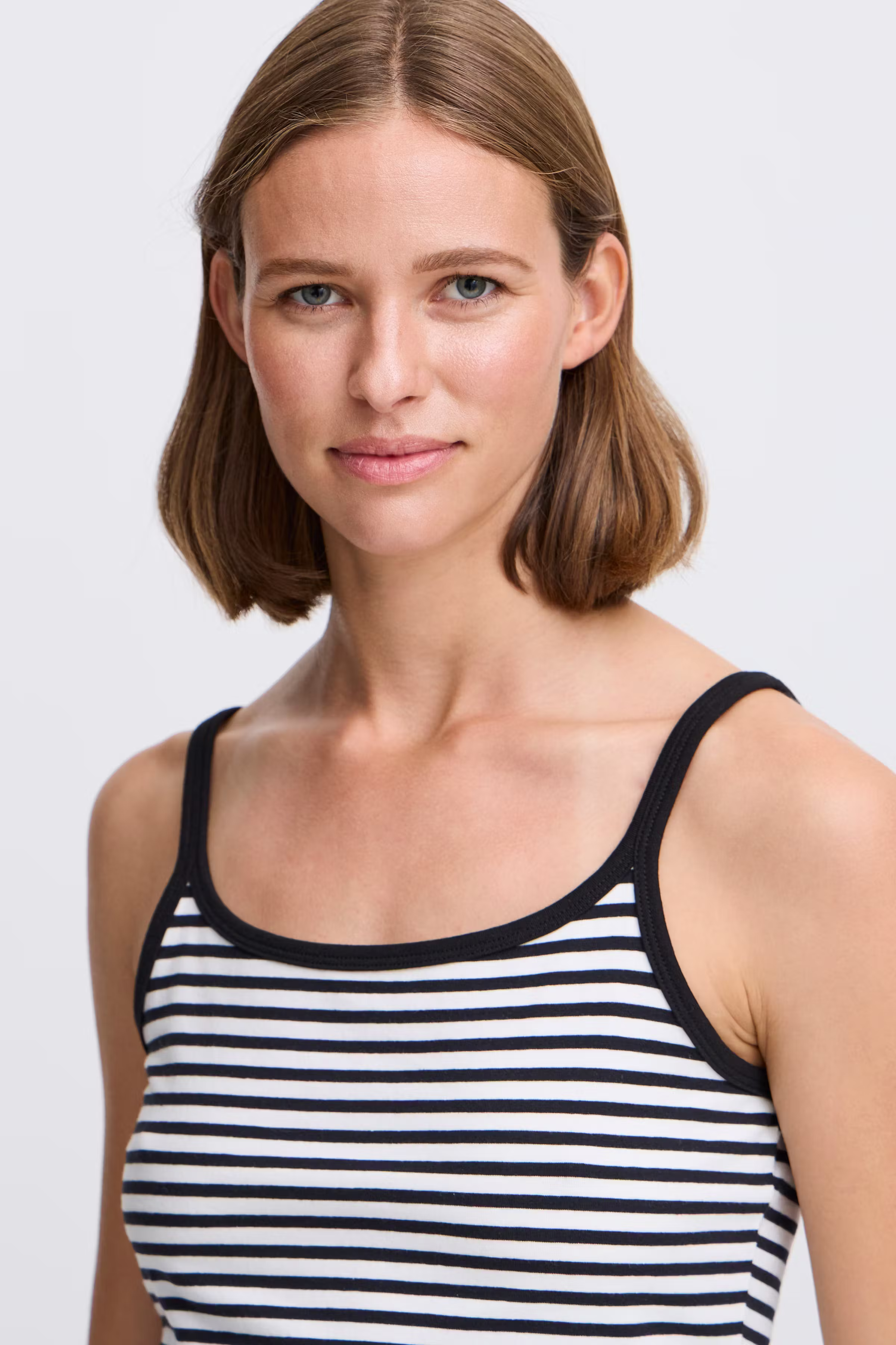 BYPANDINNA Top LOOKBOOK DETAIL 20816855-204753