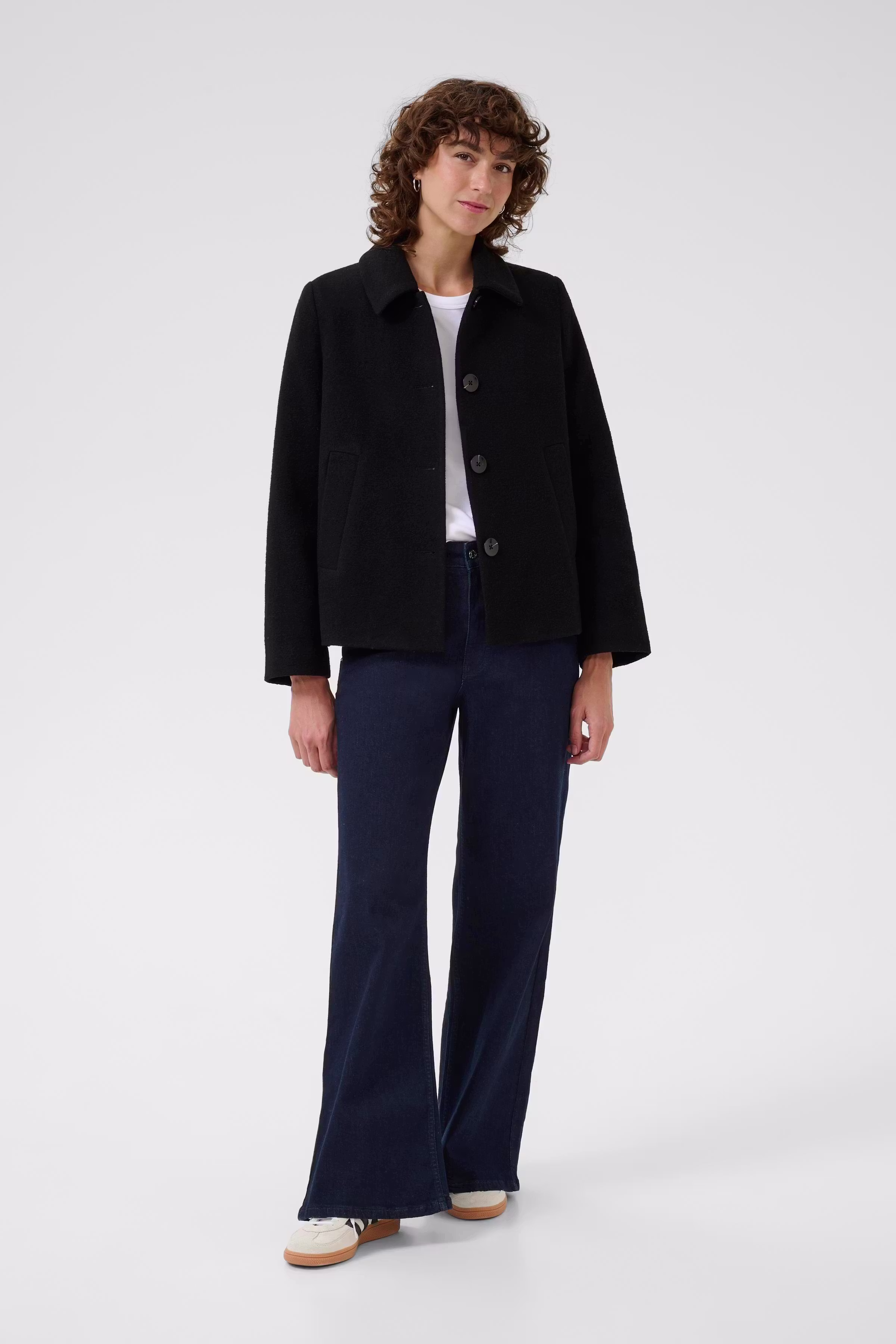 LamillaPW Mantel LOOKBOOK FRONT 30310259-194008