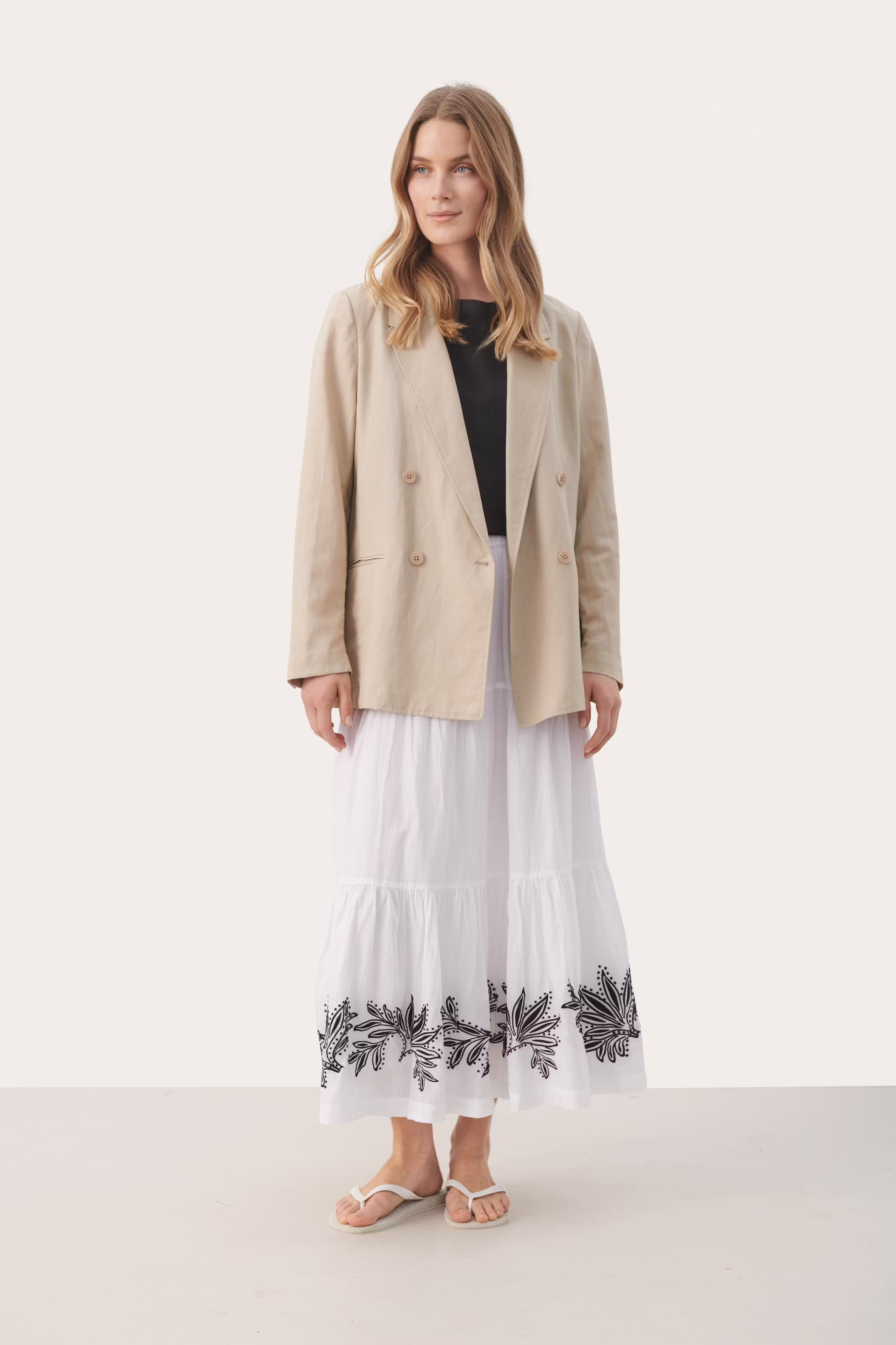 GyrithePW Rock LOCATION NONE 30308827-303025