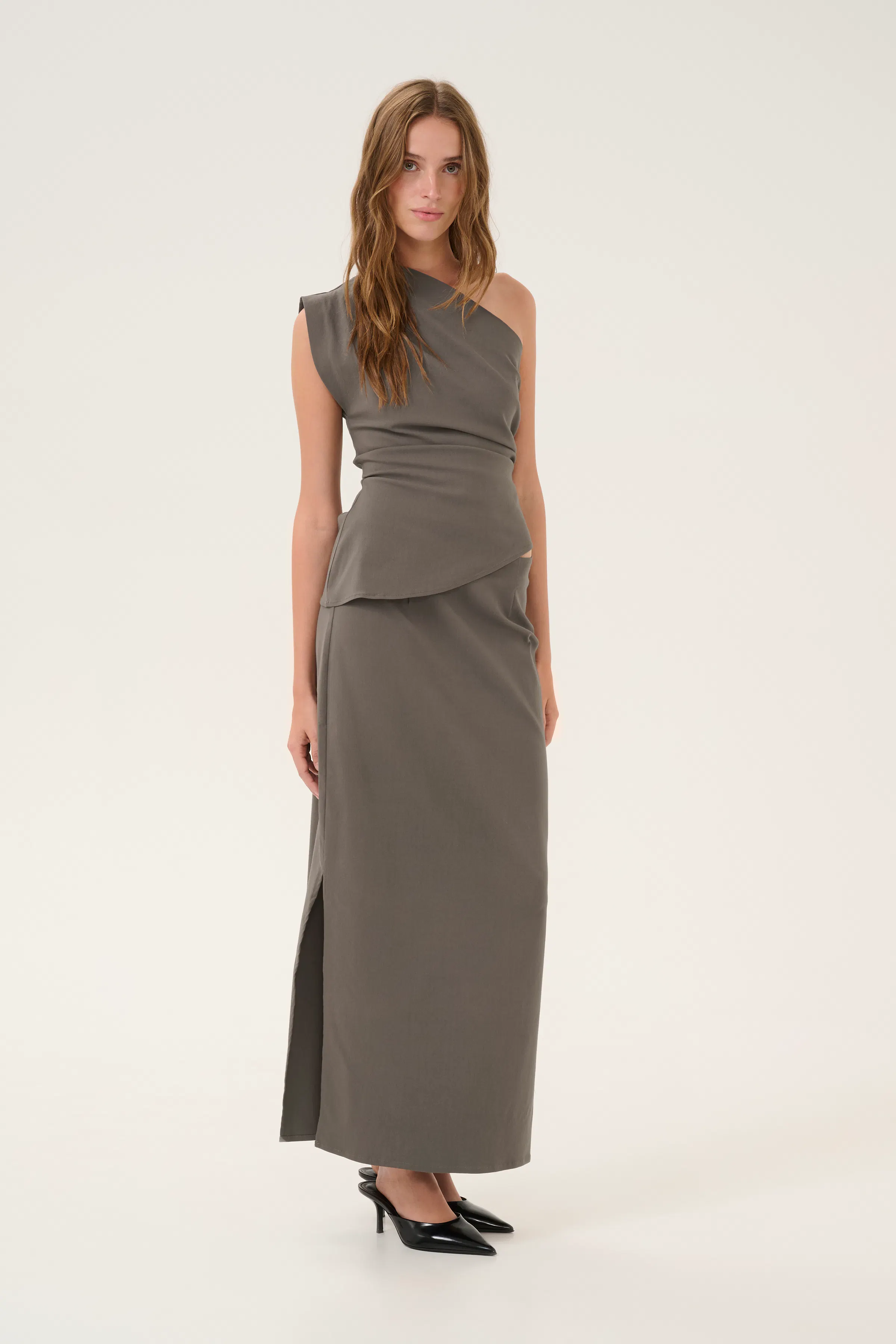 SoraMW Skirt LOOKBOOK FRONT 10705007-190810