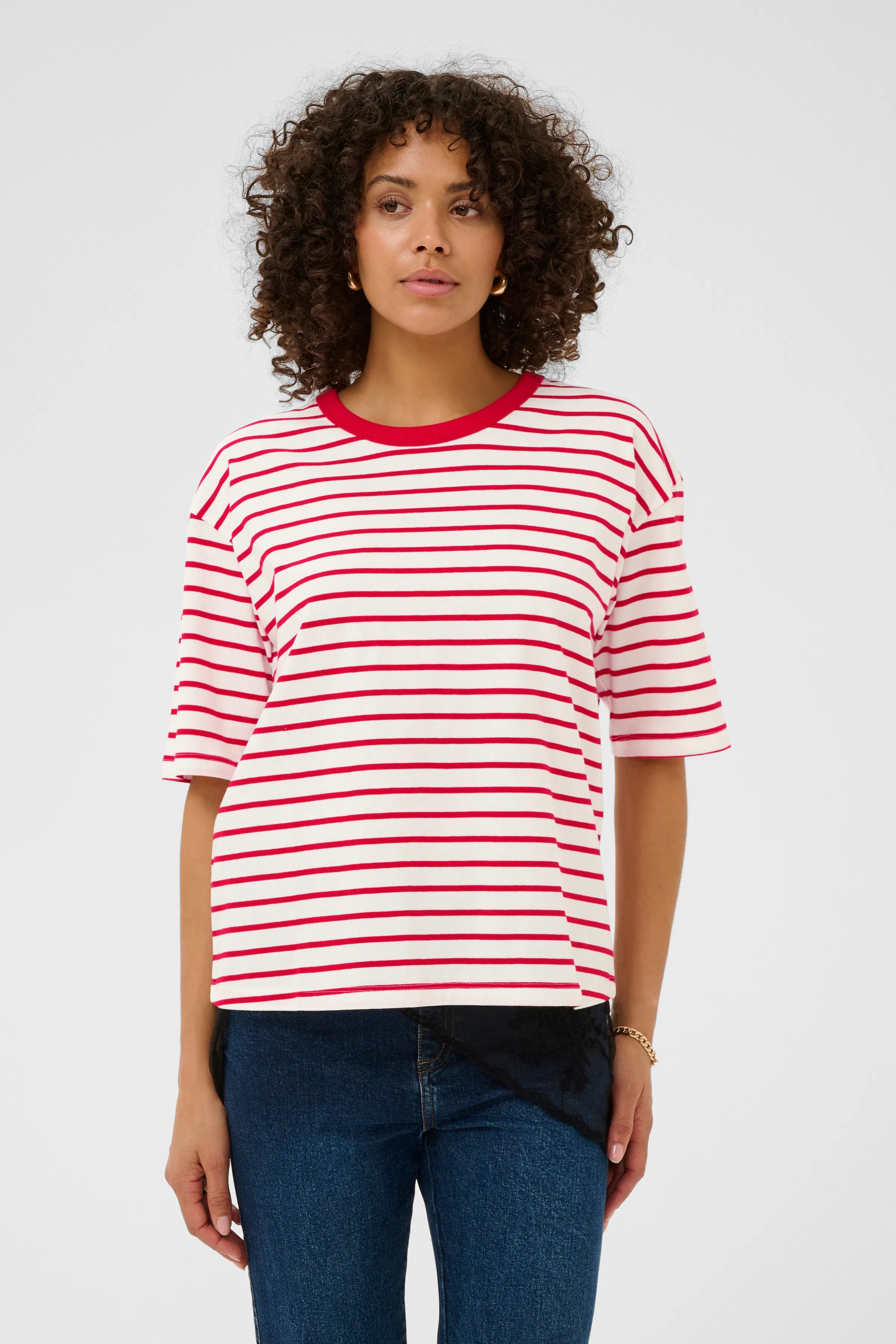 KAcara T-shirt in chalk w. red stripes / white cotton | KAFFE Clothing