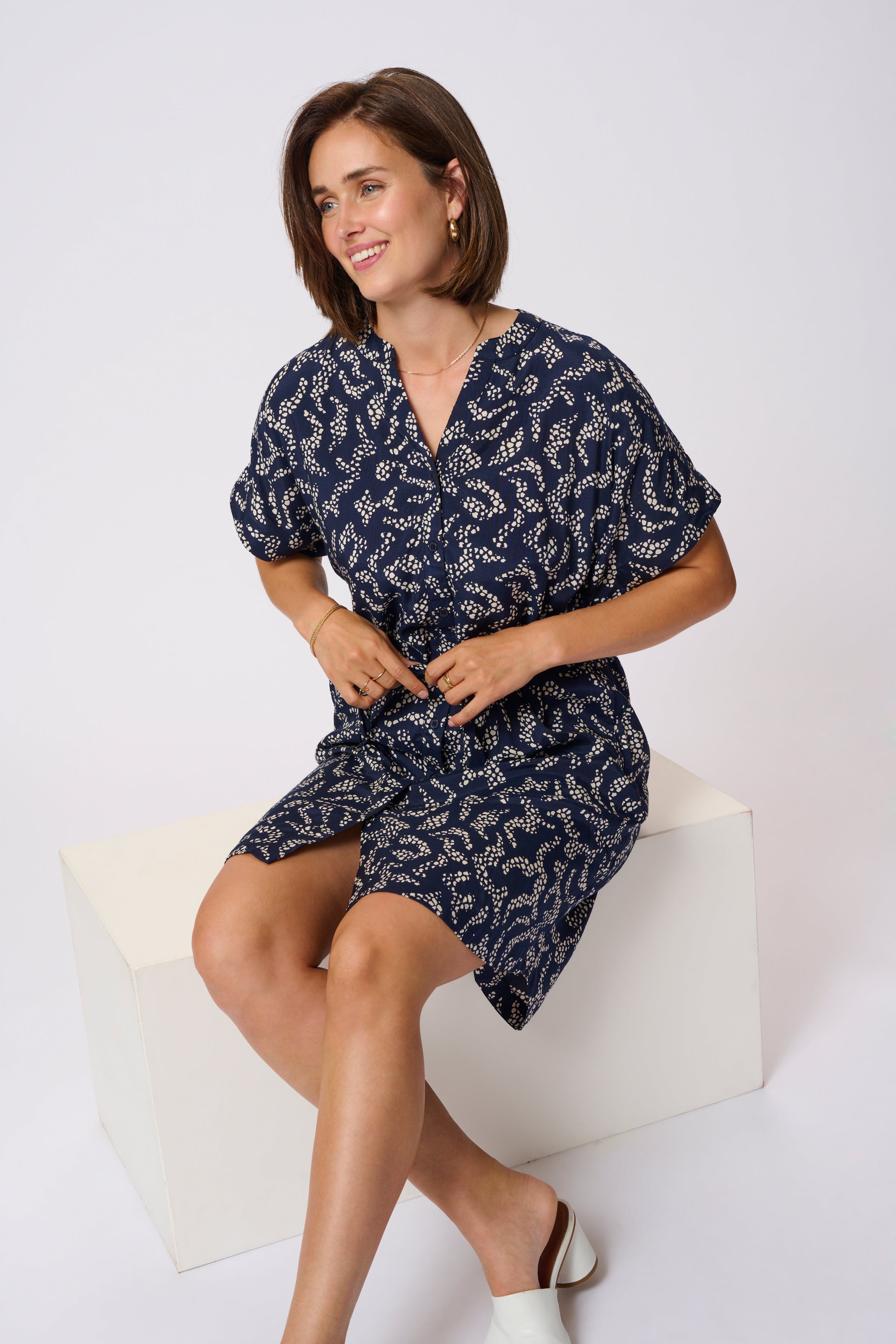 KAbaton Kleid LOOKBOOK DETAIL 10509919-107419