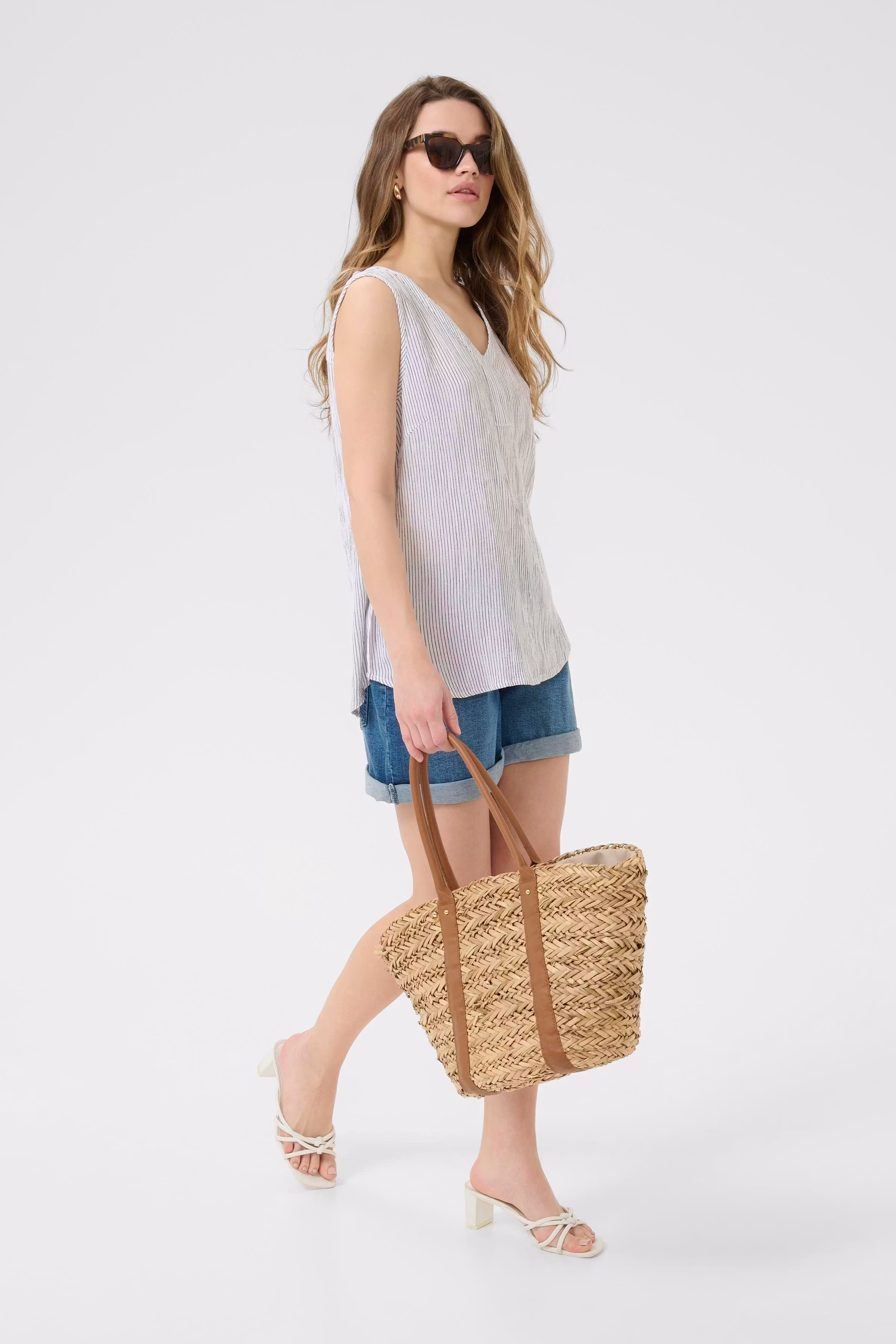 Amber Blouse LOOKBOOK DETAIL 10501279-50003