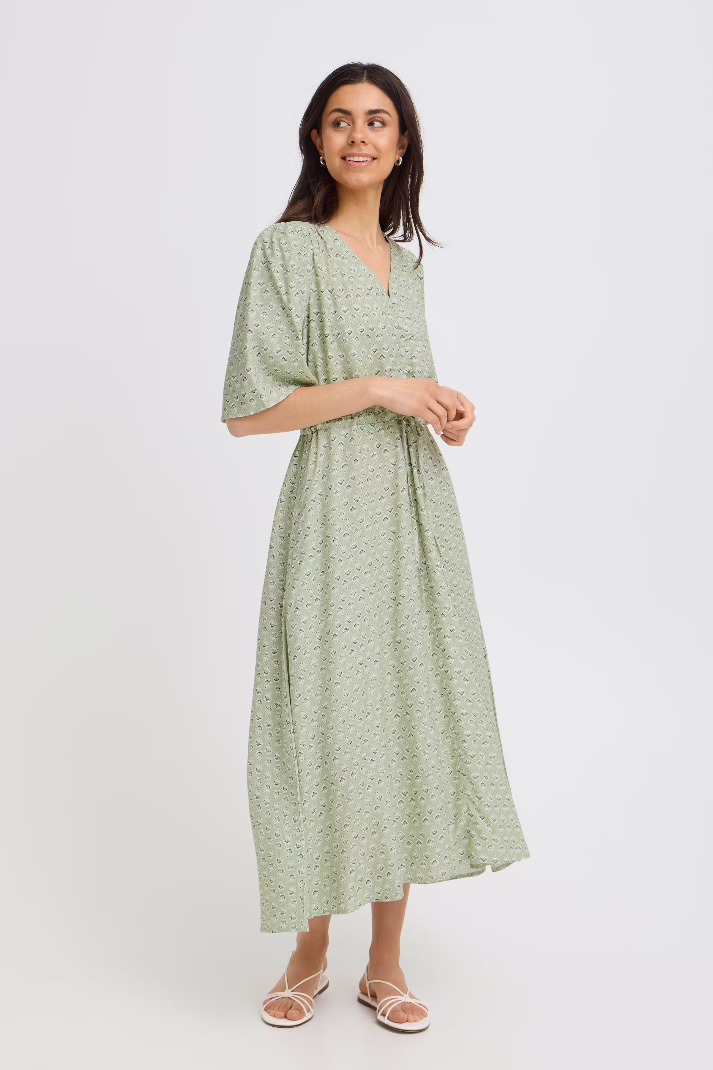 FRLAYA Klänning LOOKBOOK FRONT 20617671-900007509