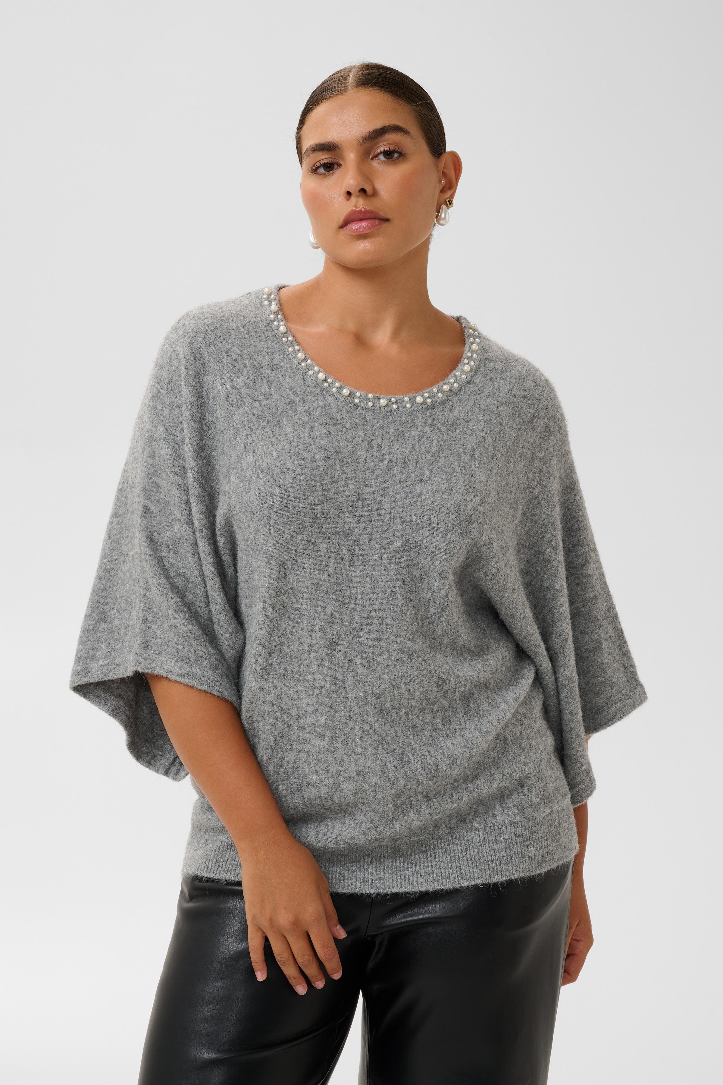 KCbettie Pullover LOOKBOOK FRONT 10584609-100123