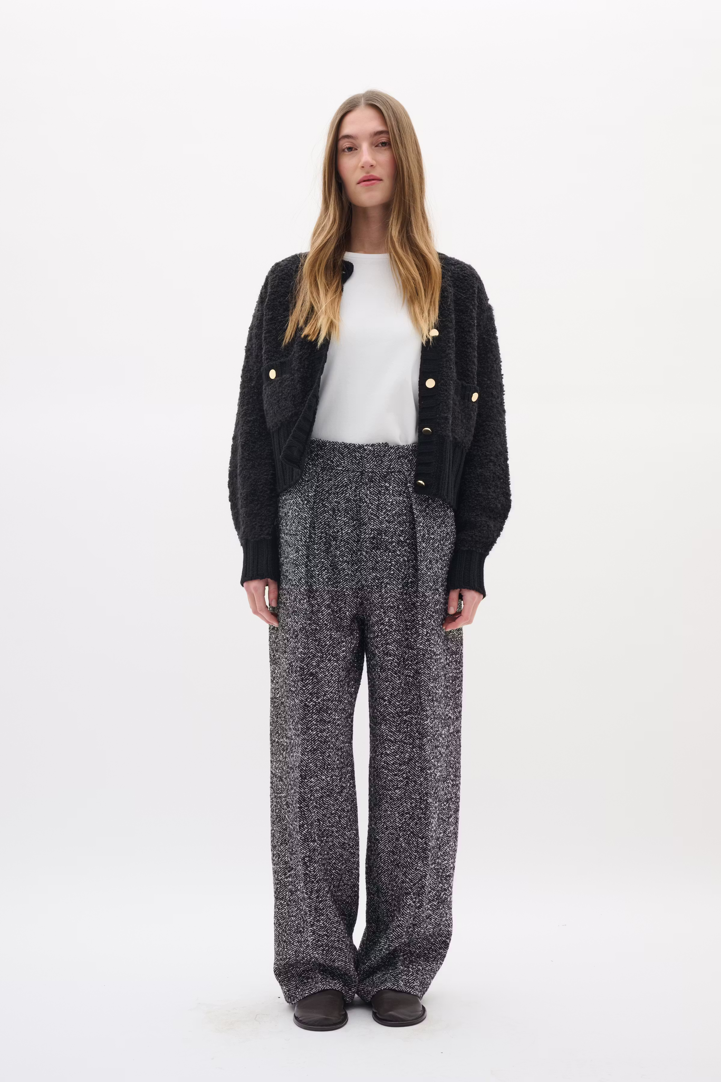 GuoIW Cardigan LOOKBOOK FRONT 30110938-194008