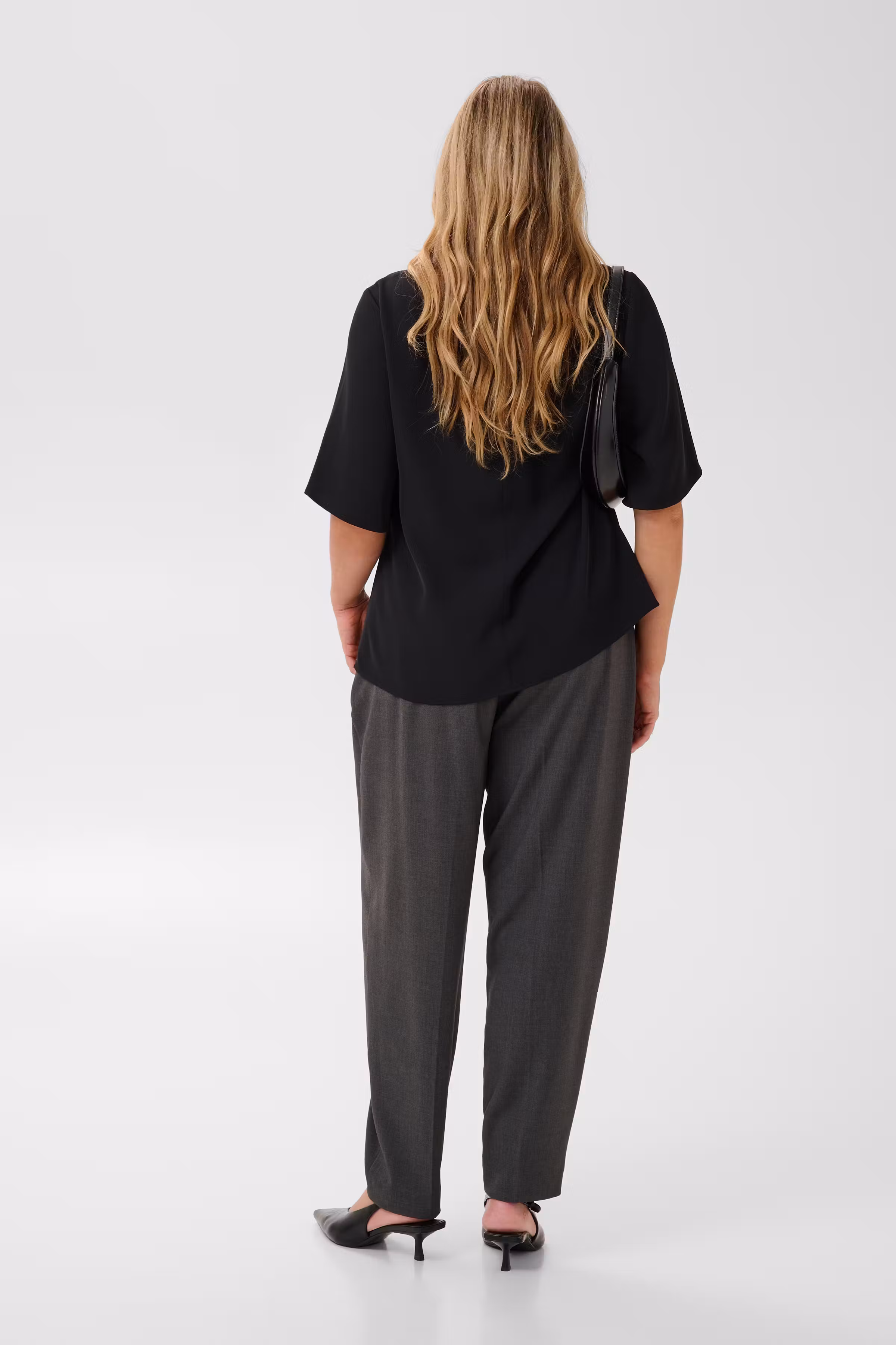 KCalie Blouse LOOKBOOK BACK 10584605-100121