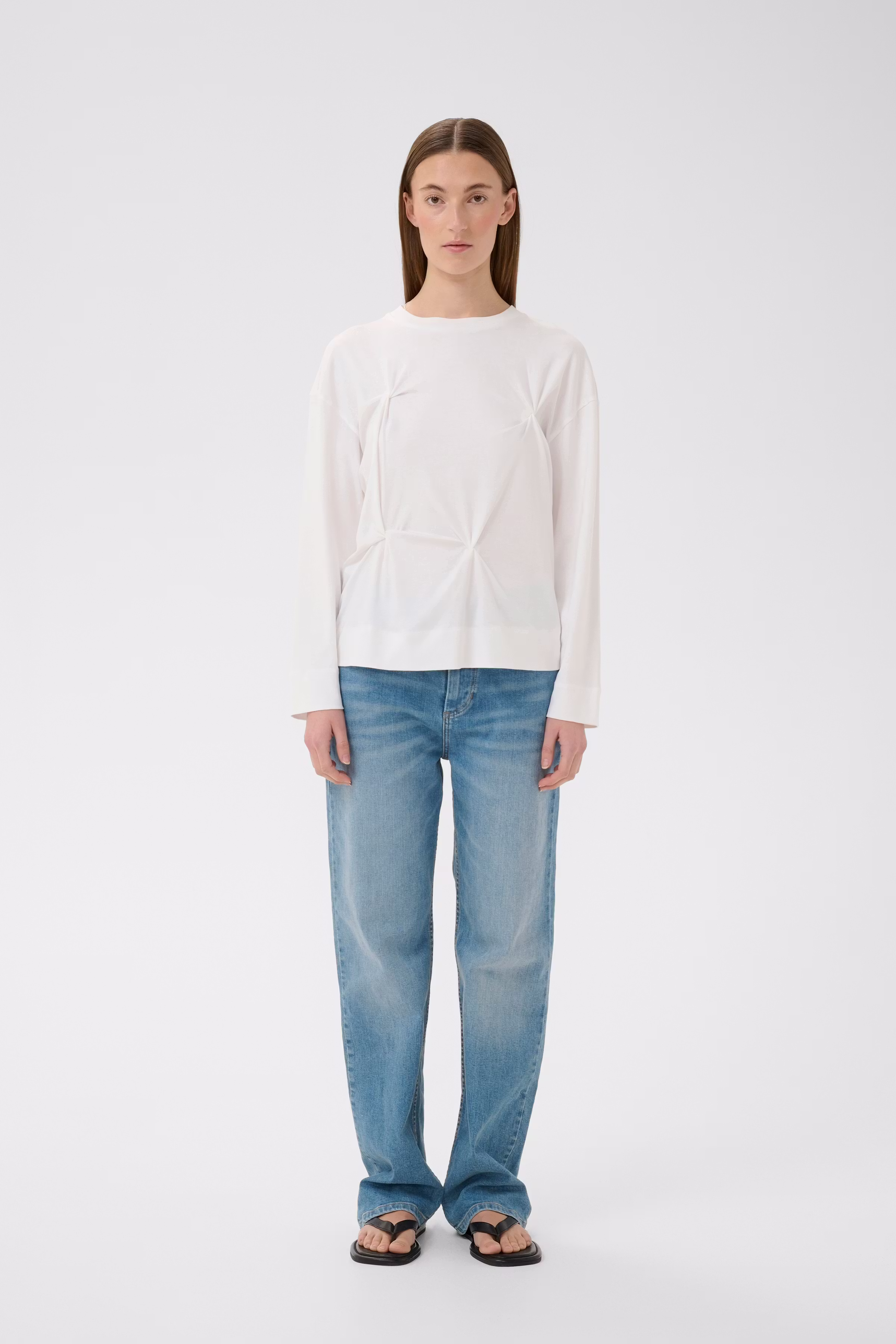 SOPHIEIW long-sleeve T-shirt LOOKBOOK FRONT 30112446-300001