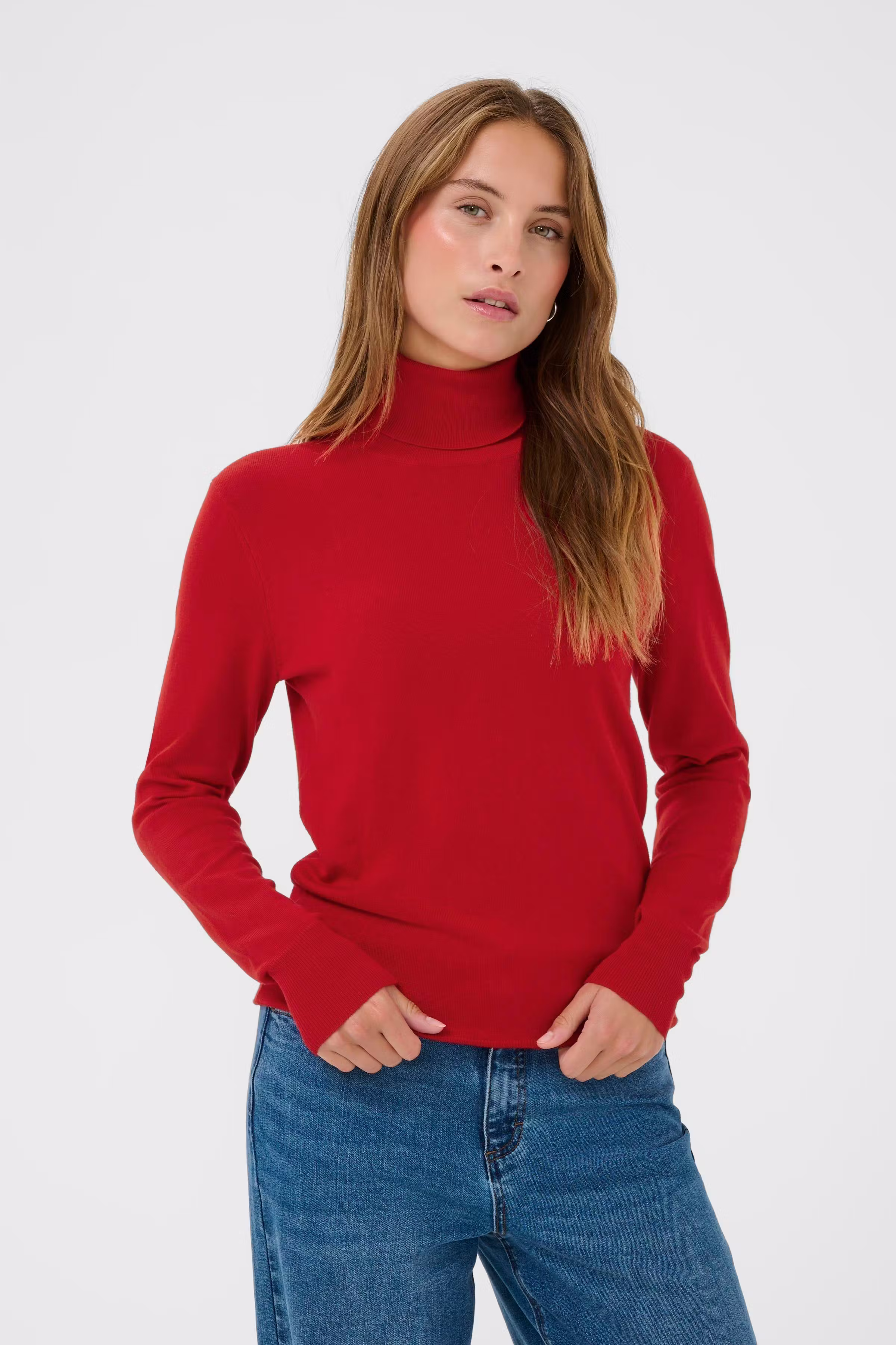 Astrid Pullover LOOKBOOK FRONT 500023-191758