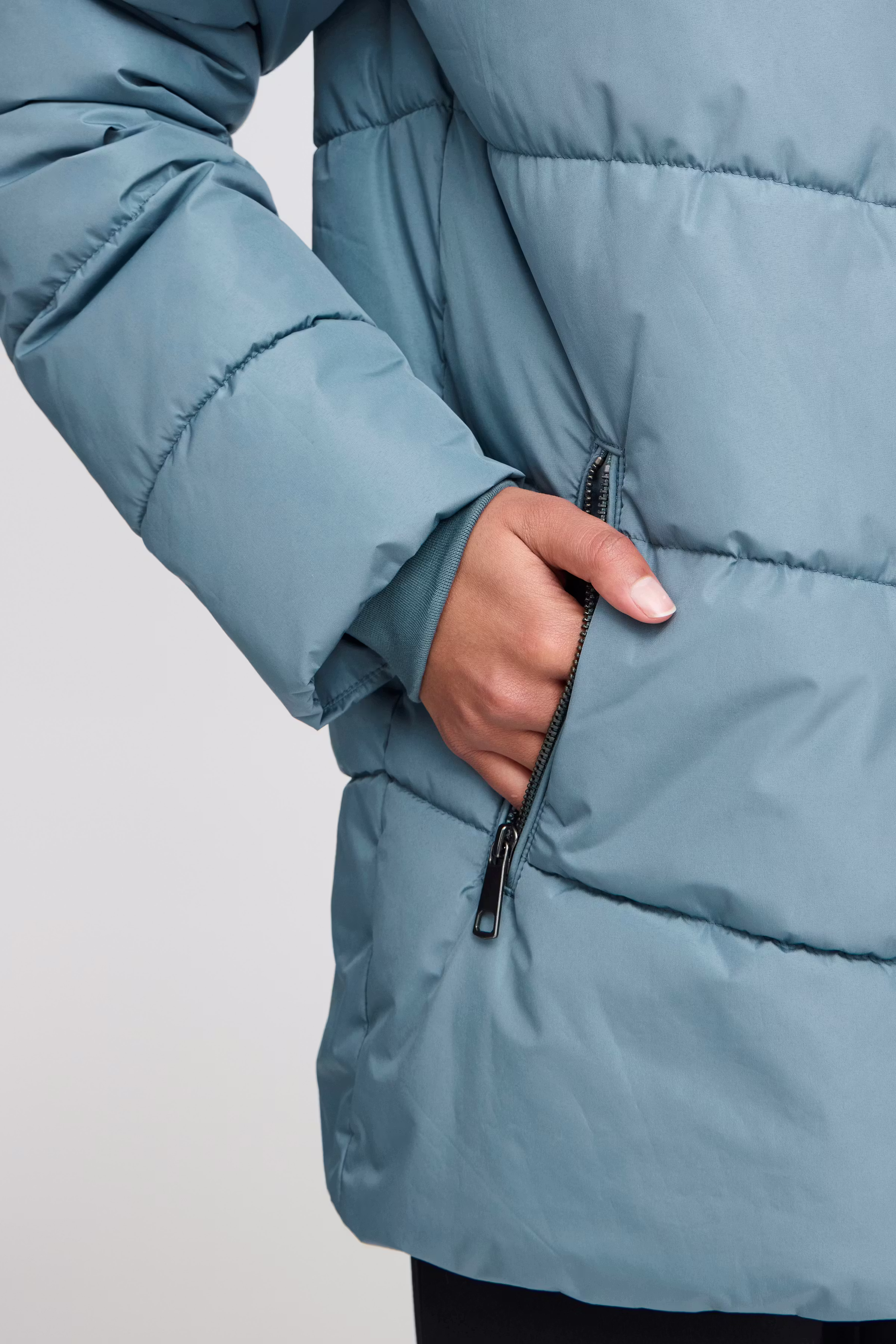 IHZELANA Outerwear LOOKBOOK DETAIL 20121300-184215