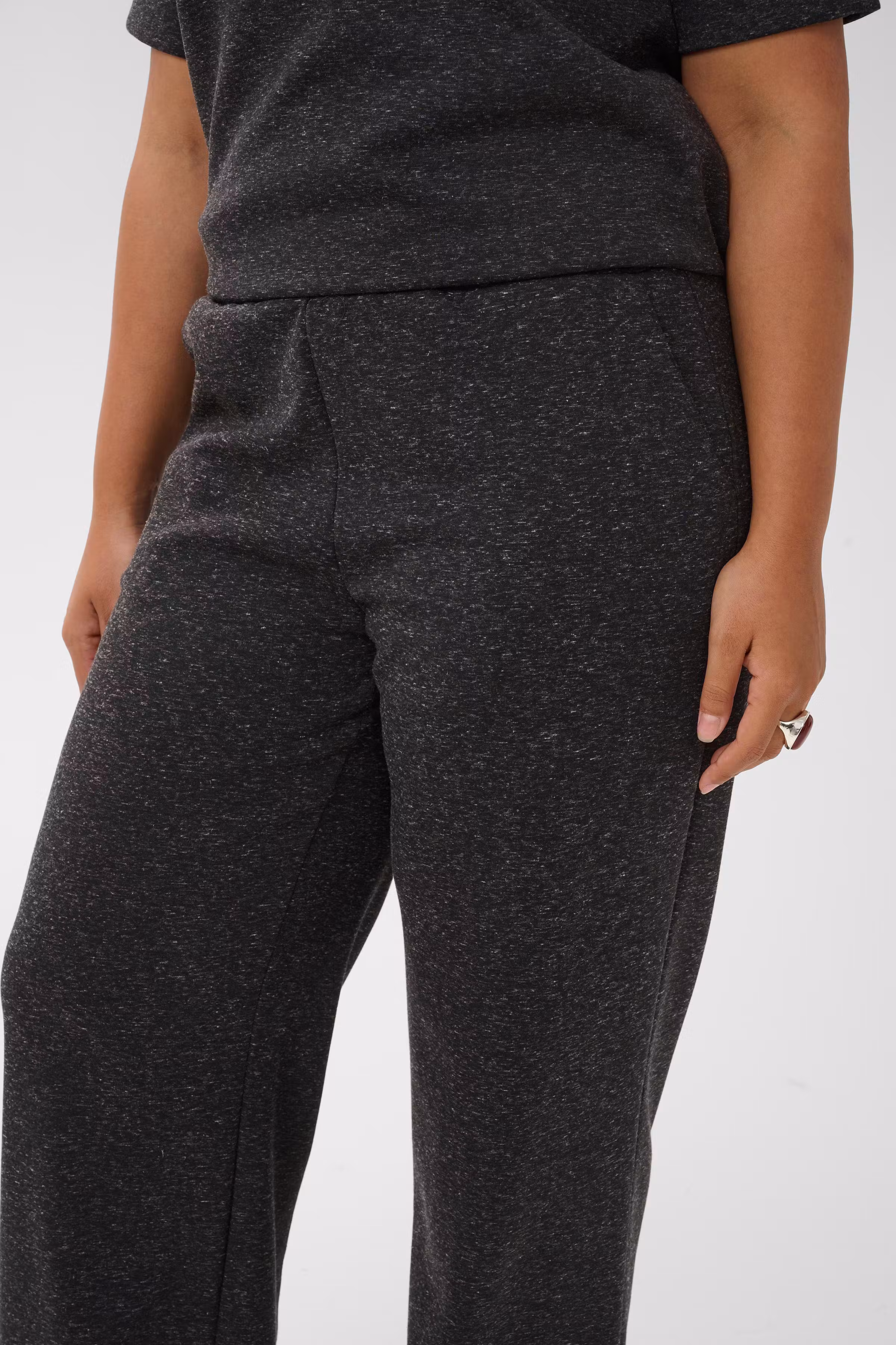 KClucy Hose LOOKBOOK DETAIL 10584549-100125