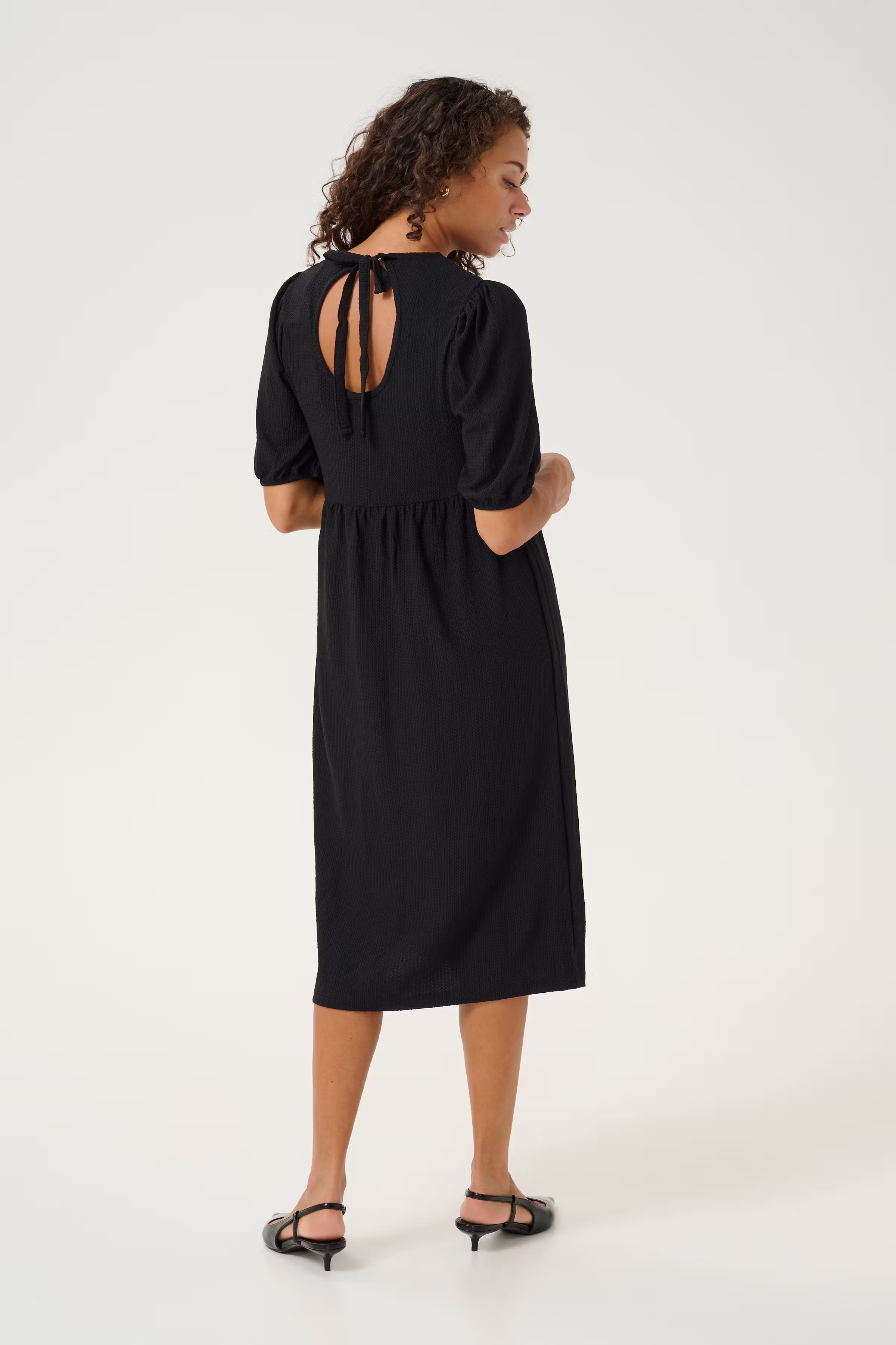 KAveneda Jurk LOOKBOOK BACK 10552364-100121