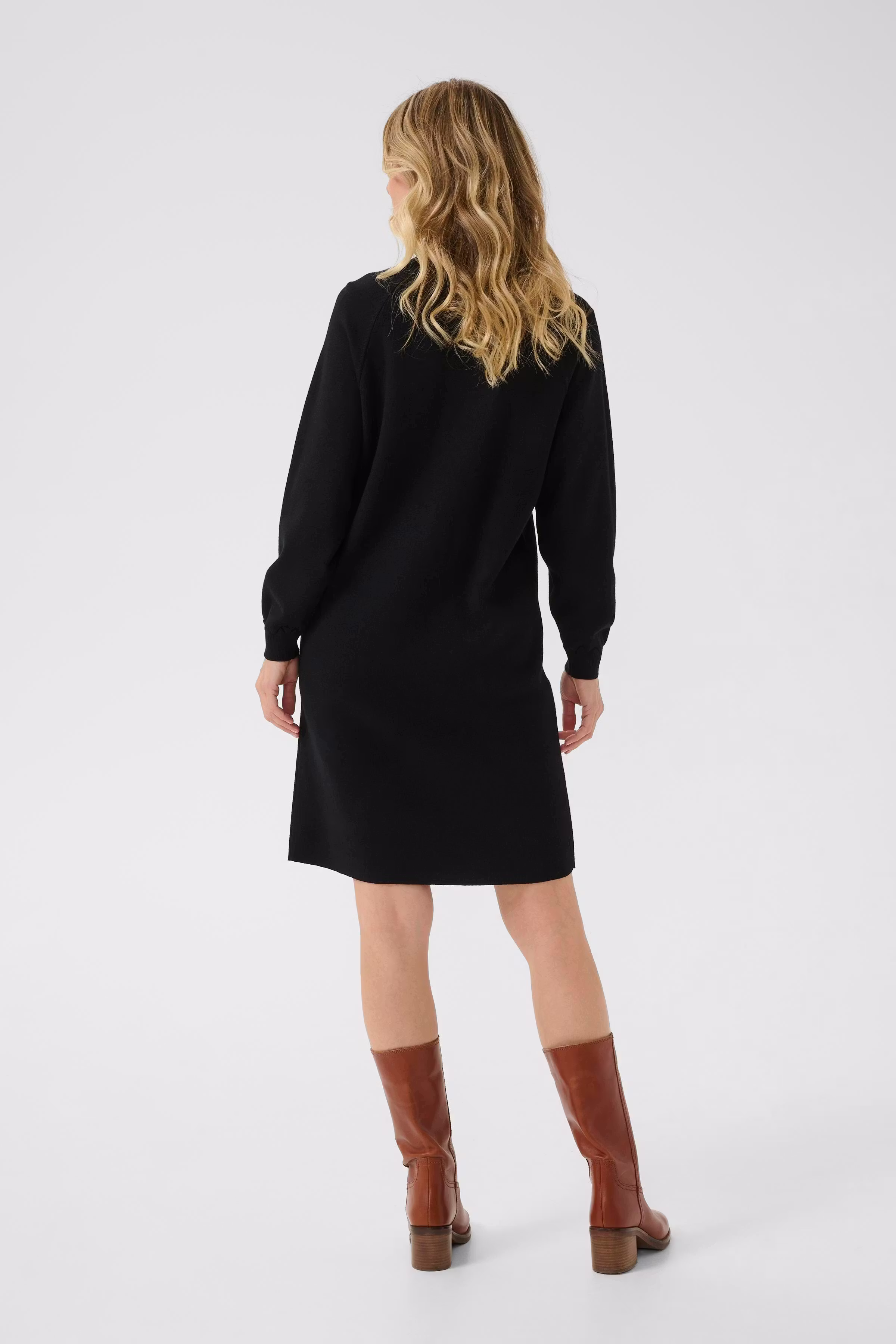 CRDela Dress LOOKBOOK BACK 10614298-100120