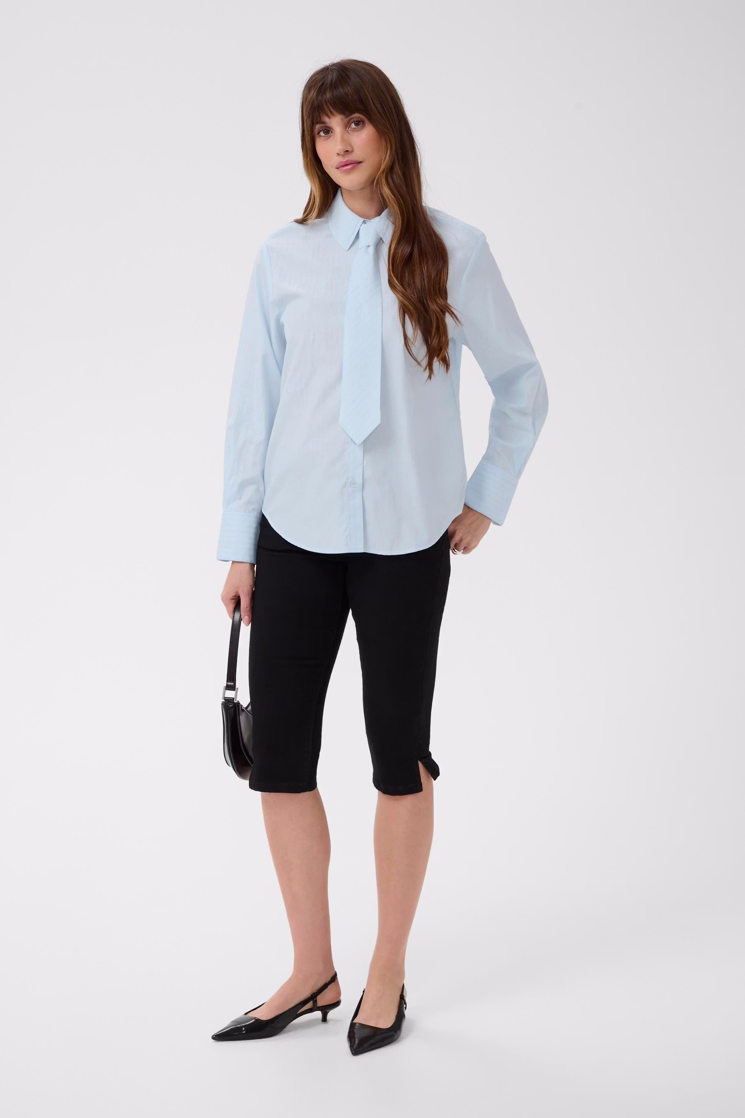 KAliana Skjorta LOOKBOOK FRONT 10513086-1000716