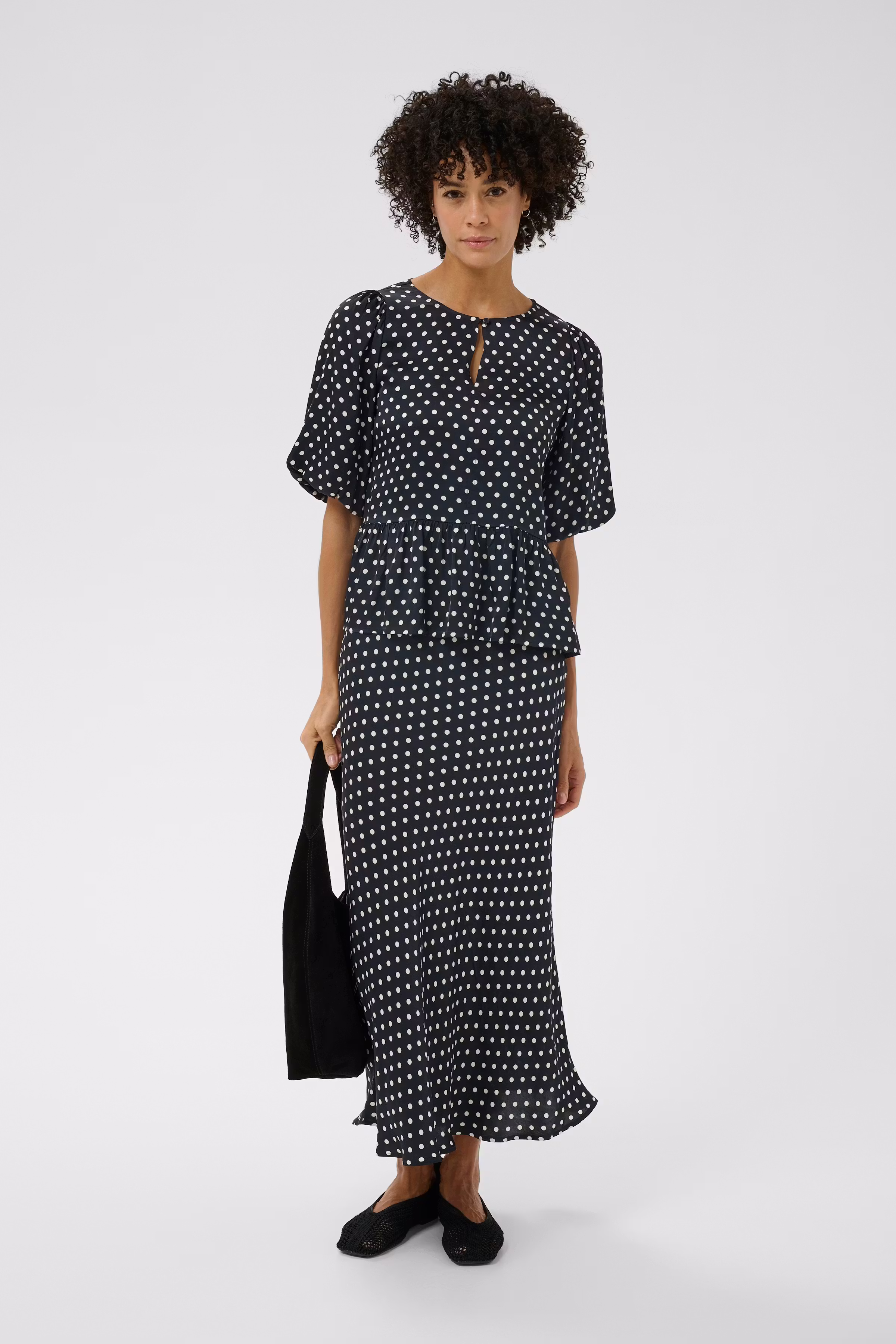 AzeliaPW Blouse LOOKBOOK FRONT 30310421-305183