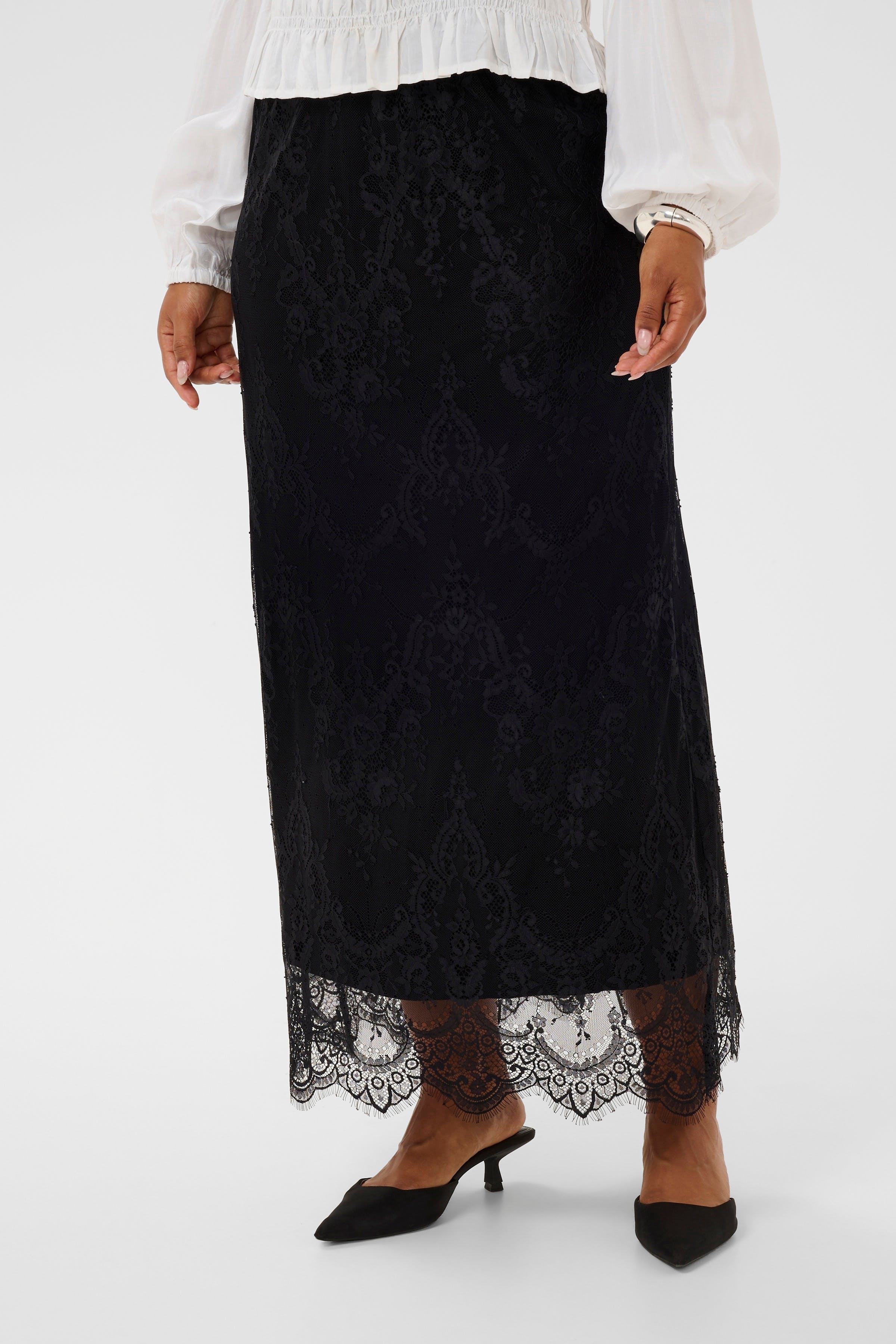 CRYumi Kjol LOOKBOOK FRONT 10615262-100120