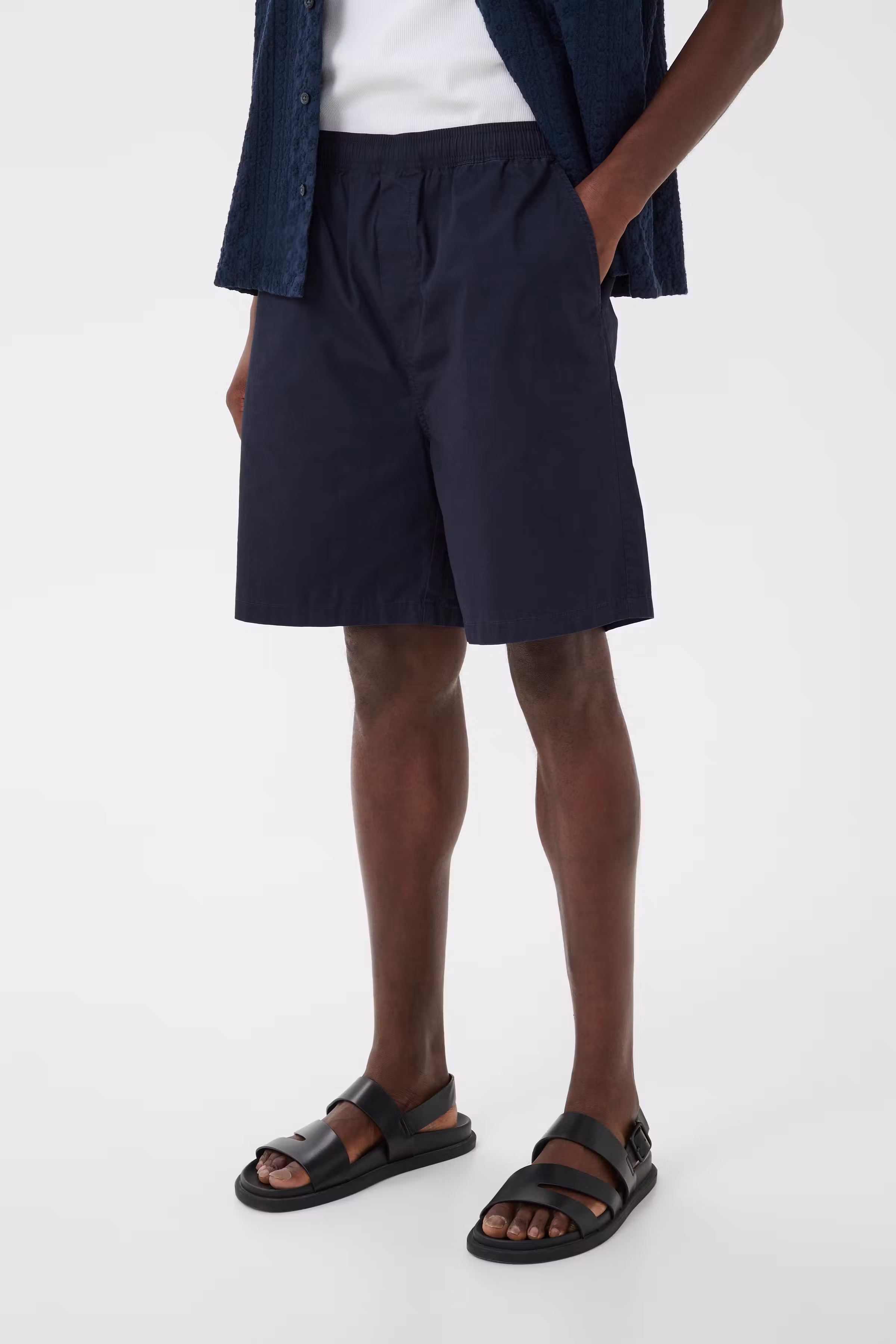 MANoram Shorts LOOKBOOK FRONT 30209170-194011