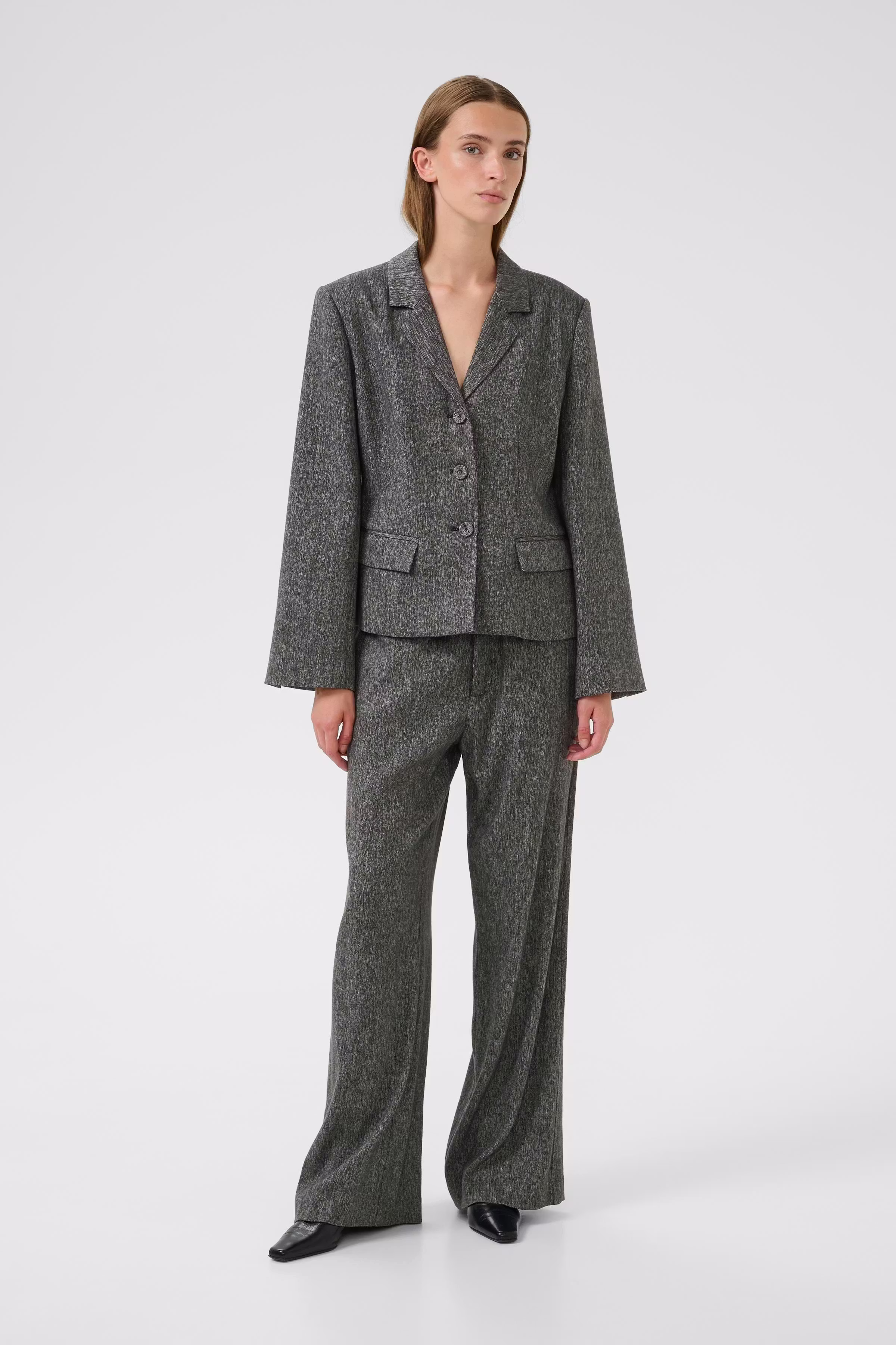 KBBlair Blazer LOOKBOOK FRONT 10105673-194008