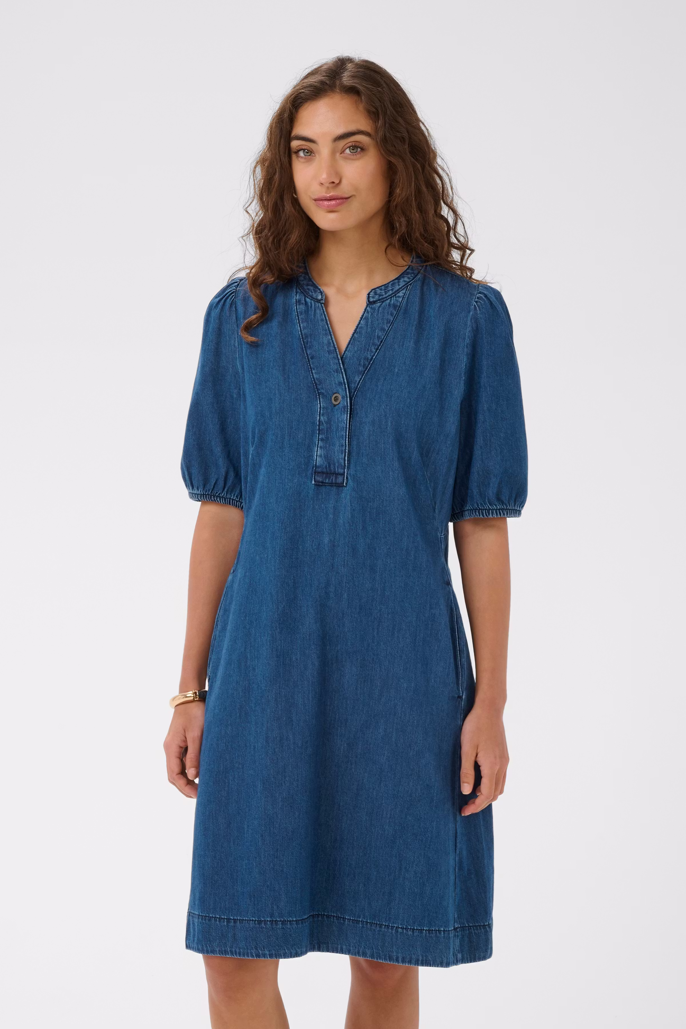 CUberteline Kjole LOOKBOOK FRONT 50112290-500029