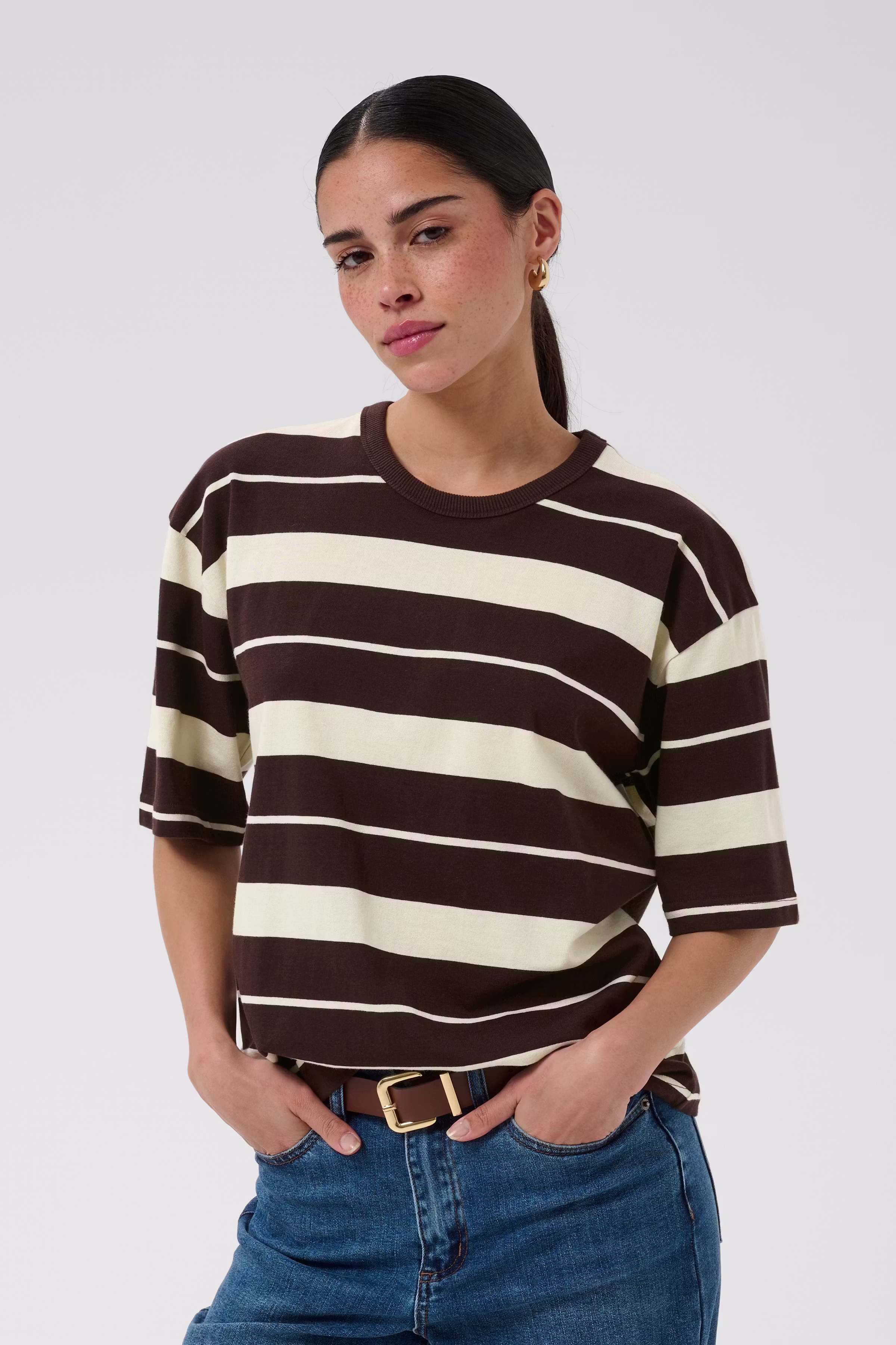 KAwinny T-shirt LOOKBOOK FRONT 10511813-109504