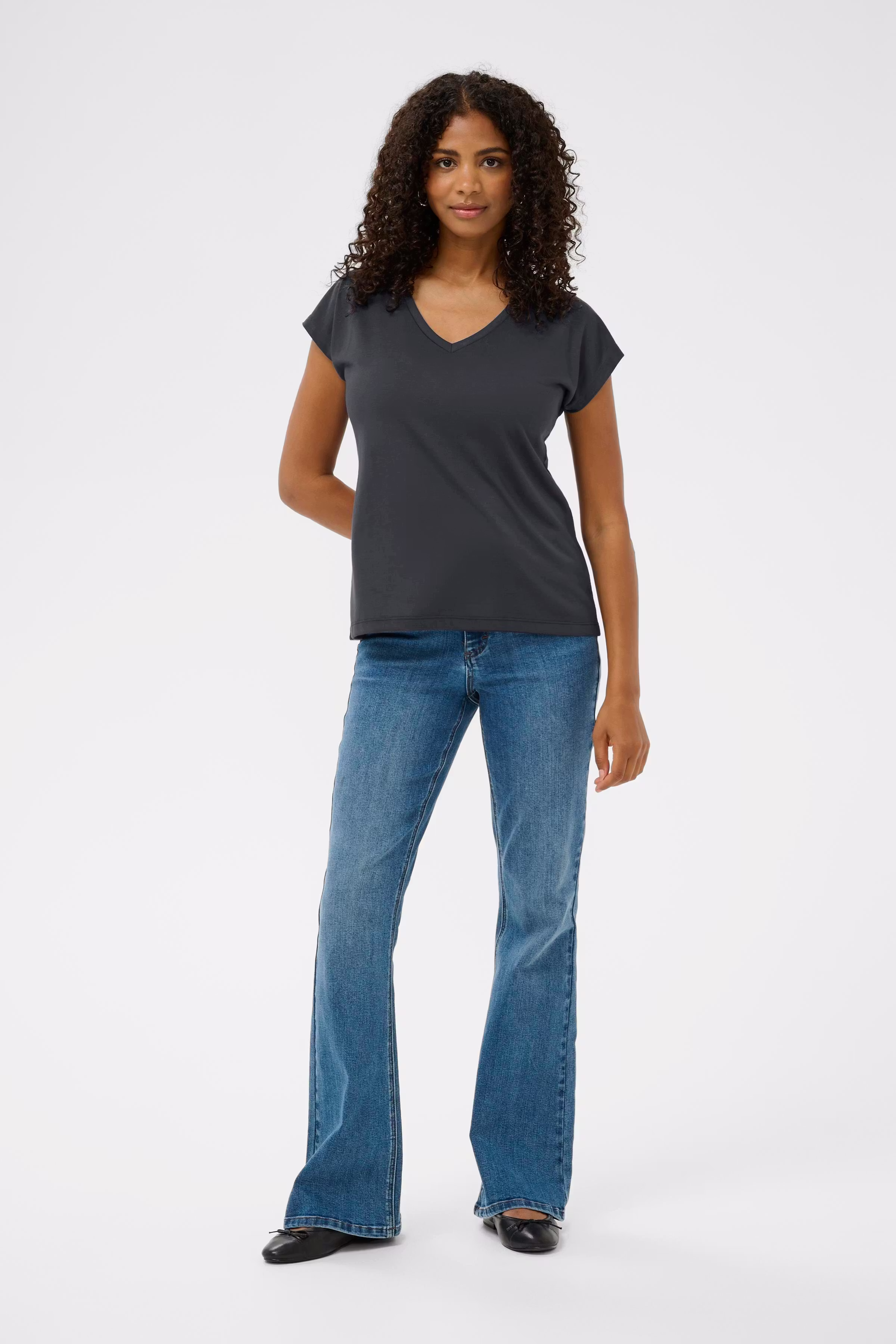 KAlise T-shirt LOOKBOOK FRONT 10504040-51065