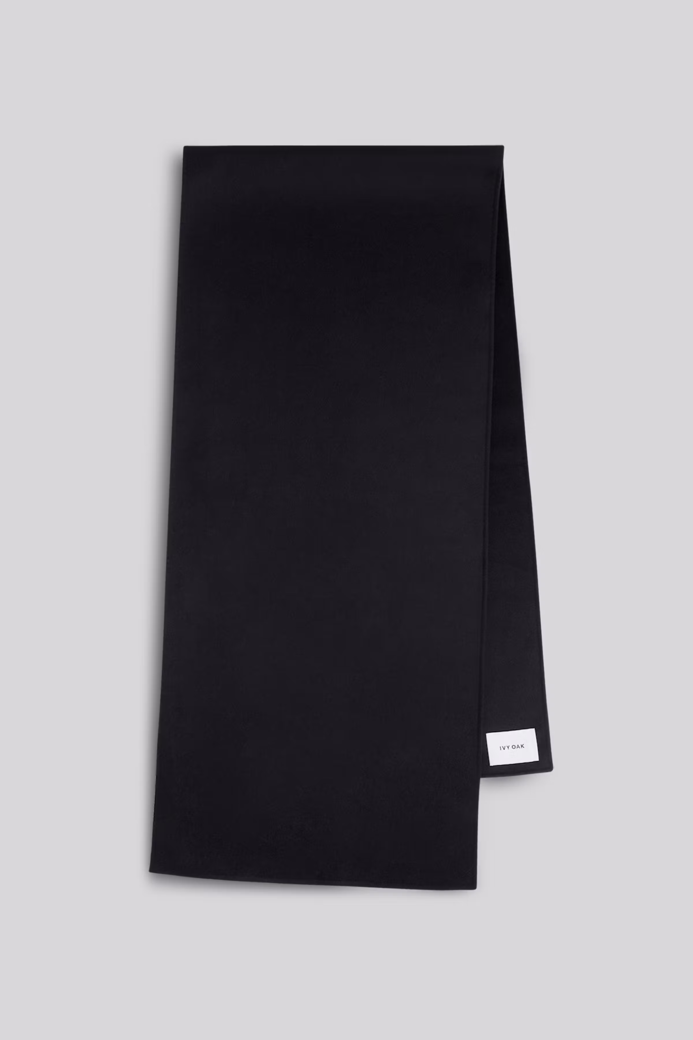 AMY SCARF PACK FRONT 30600714-BK999