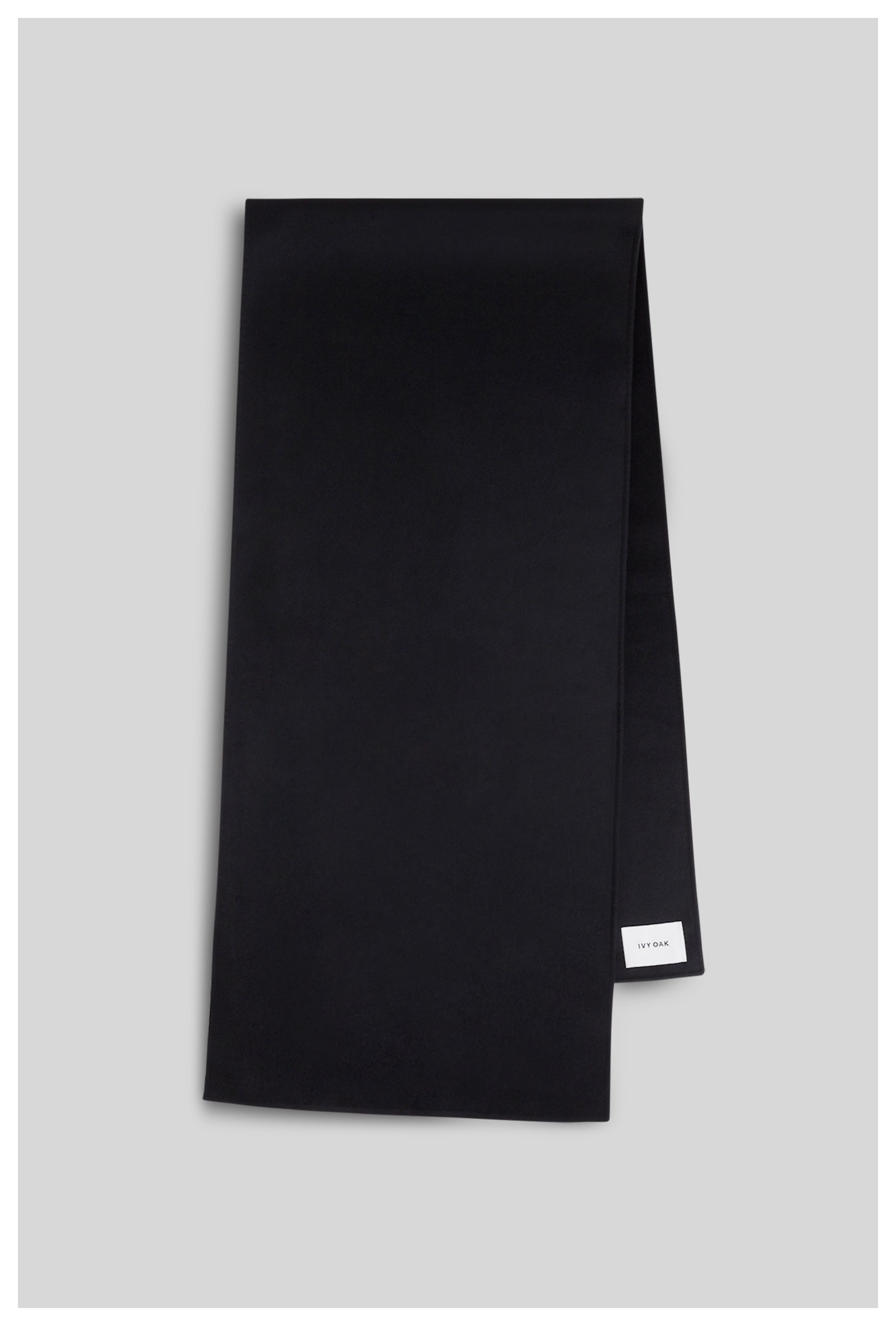 AMY SCHAL PACK FRONT 30600714-BK999