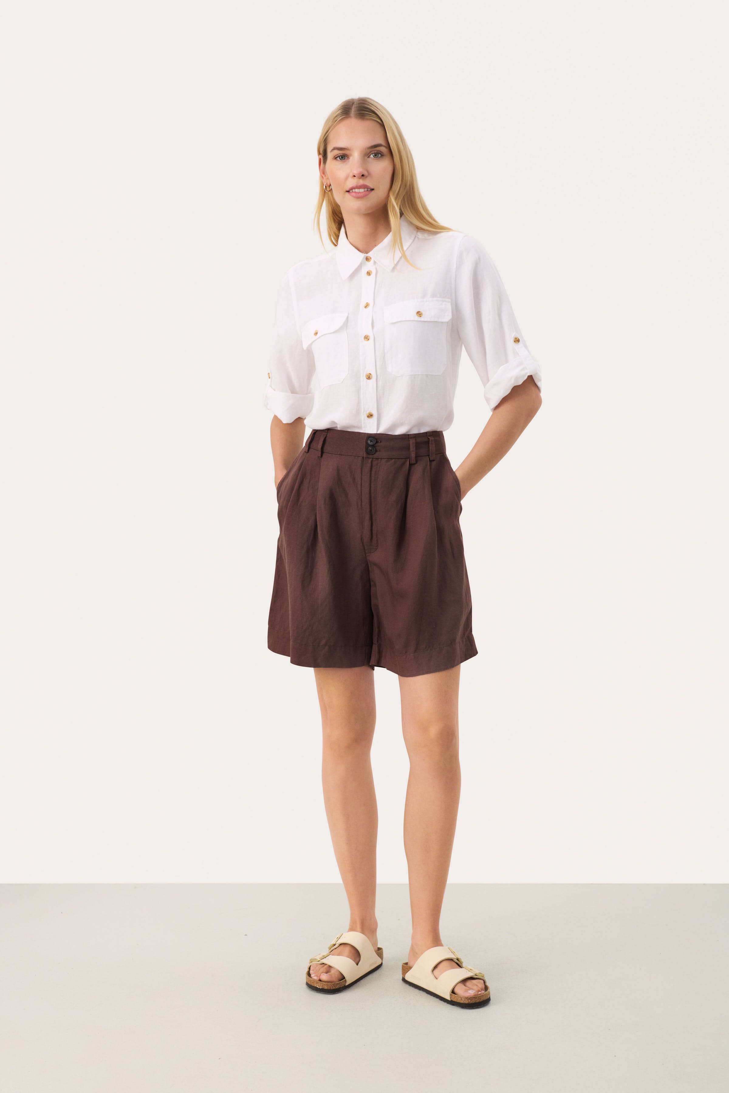 RainePW Linnen Shorts LOOKBOOK FRONT 30309603-191015