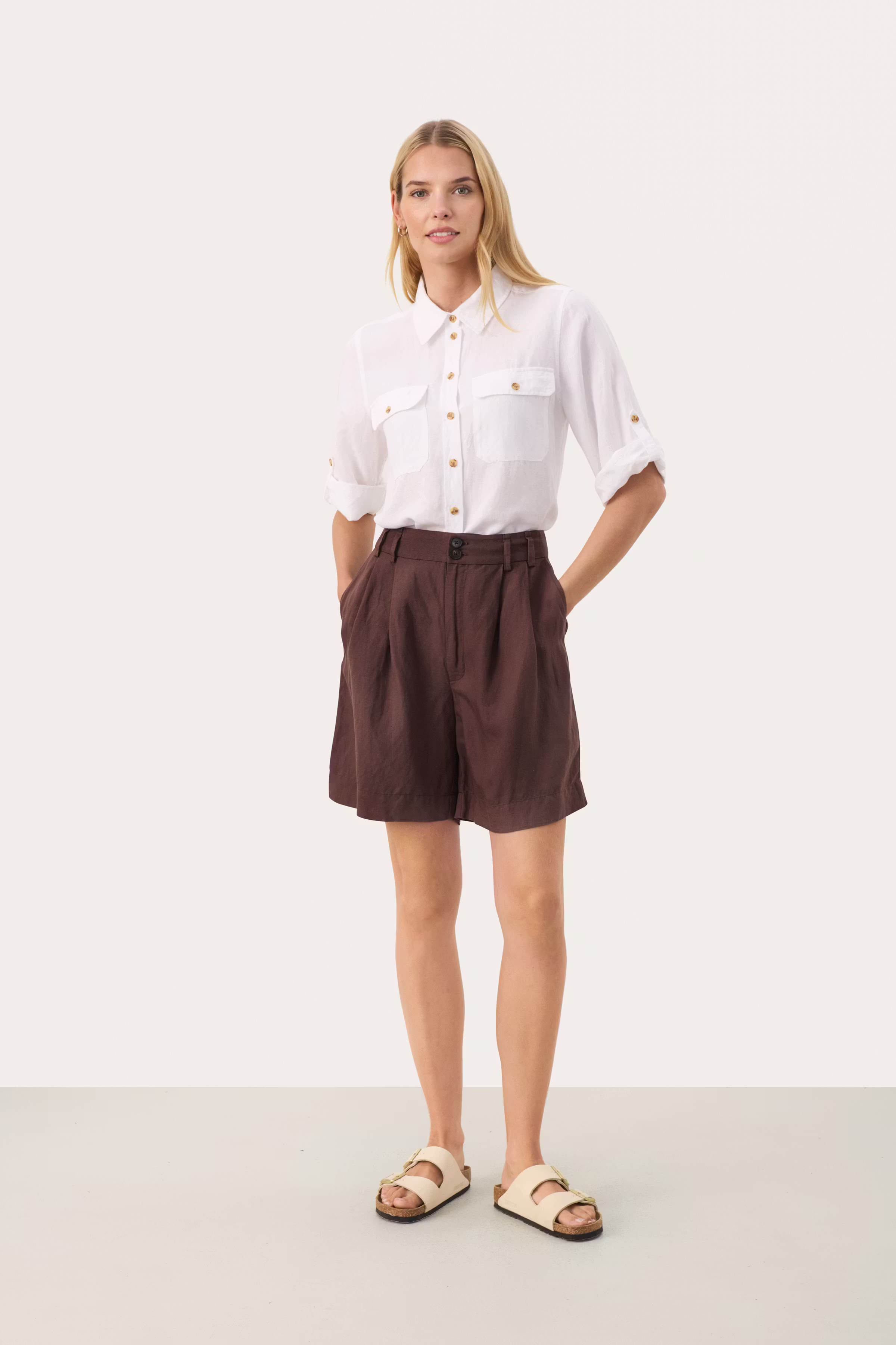 RainePW Shorts LOOKBOOK FRONT 30309603-191015