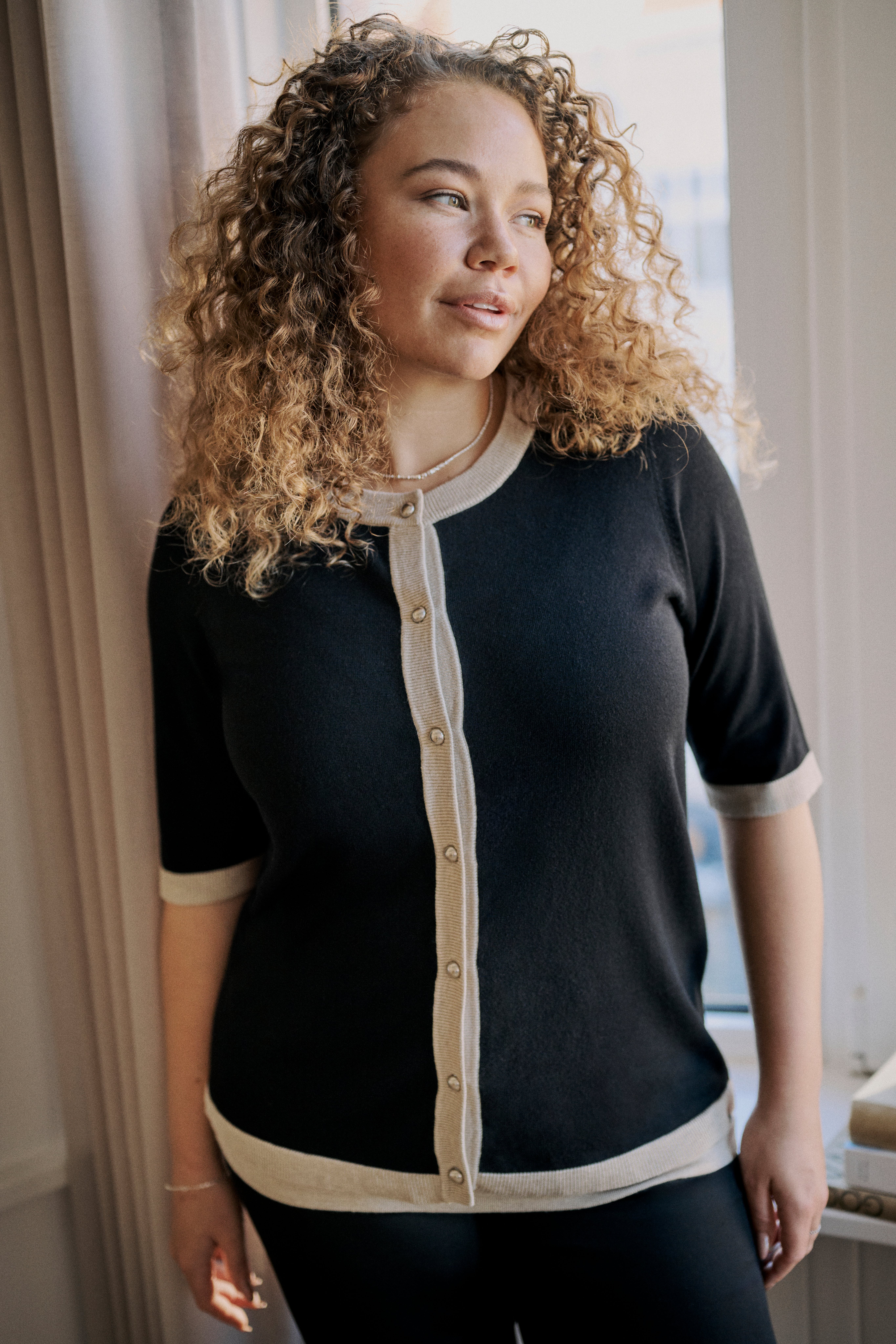 KClizzy Cardigan LOCATION NONE 10584306-100121