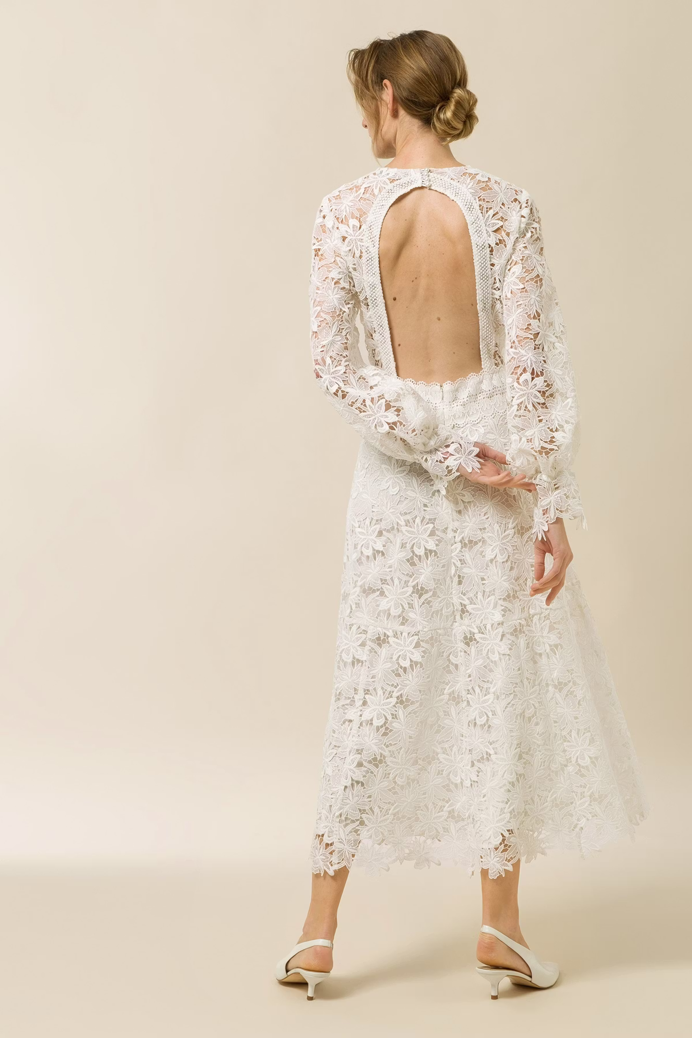 IOMIRRA Dress LOOKBOOK BACK 30600199-WH010