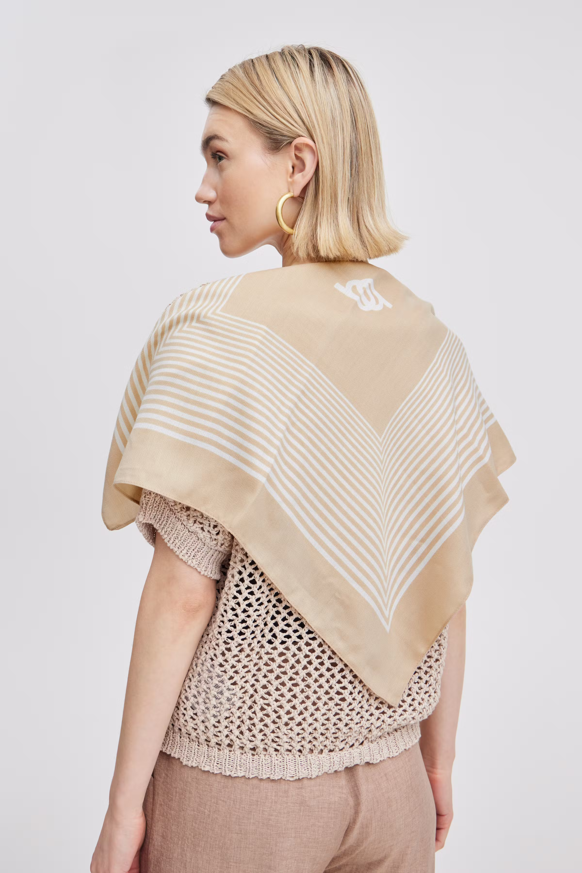 BAWICLY Skjerf LOOKBOOK FRONT 20814796-202843