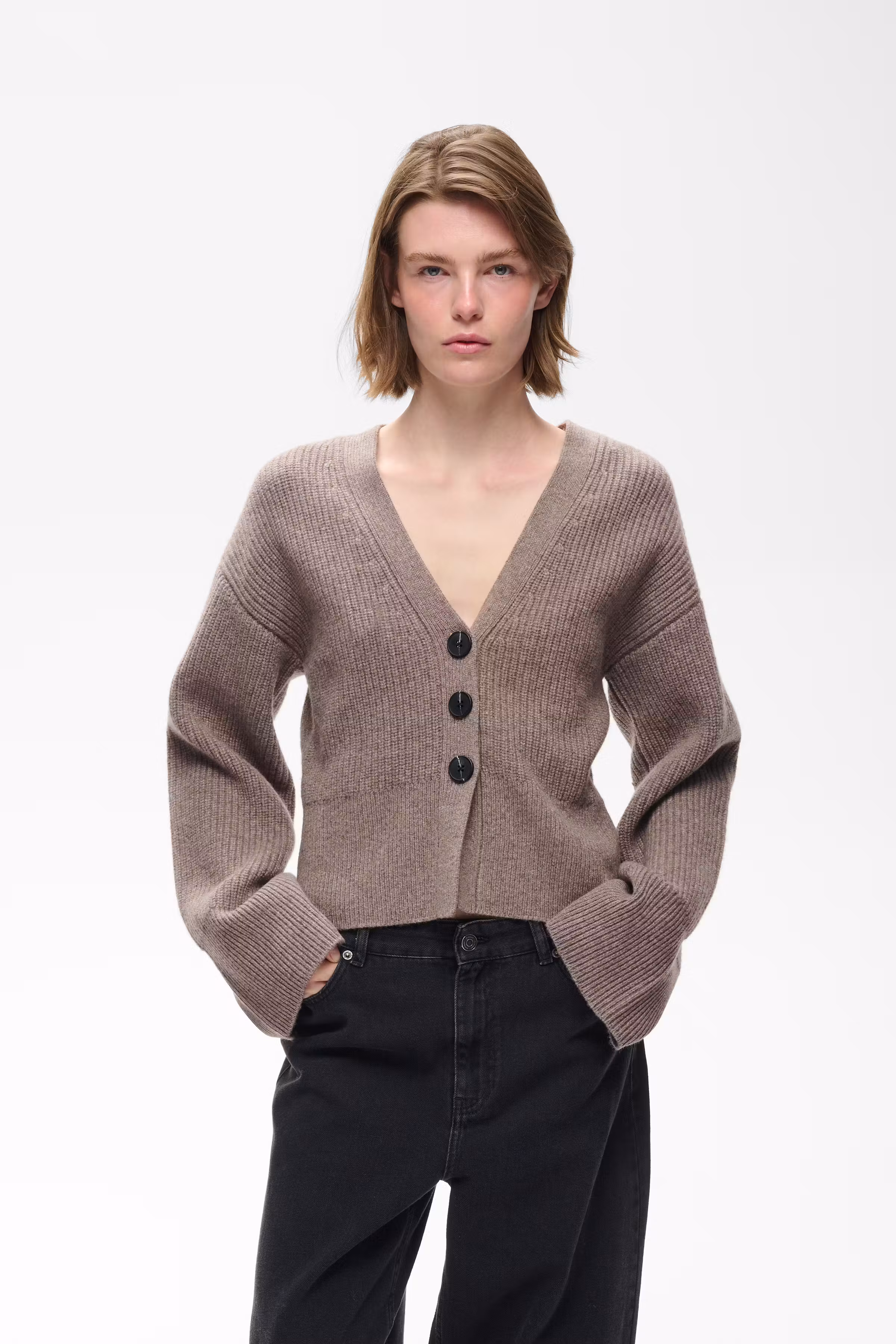 NOOMIIW Cardigan LOOKBOOK FRONT 30113064-1715061