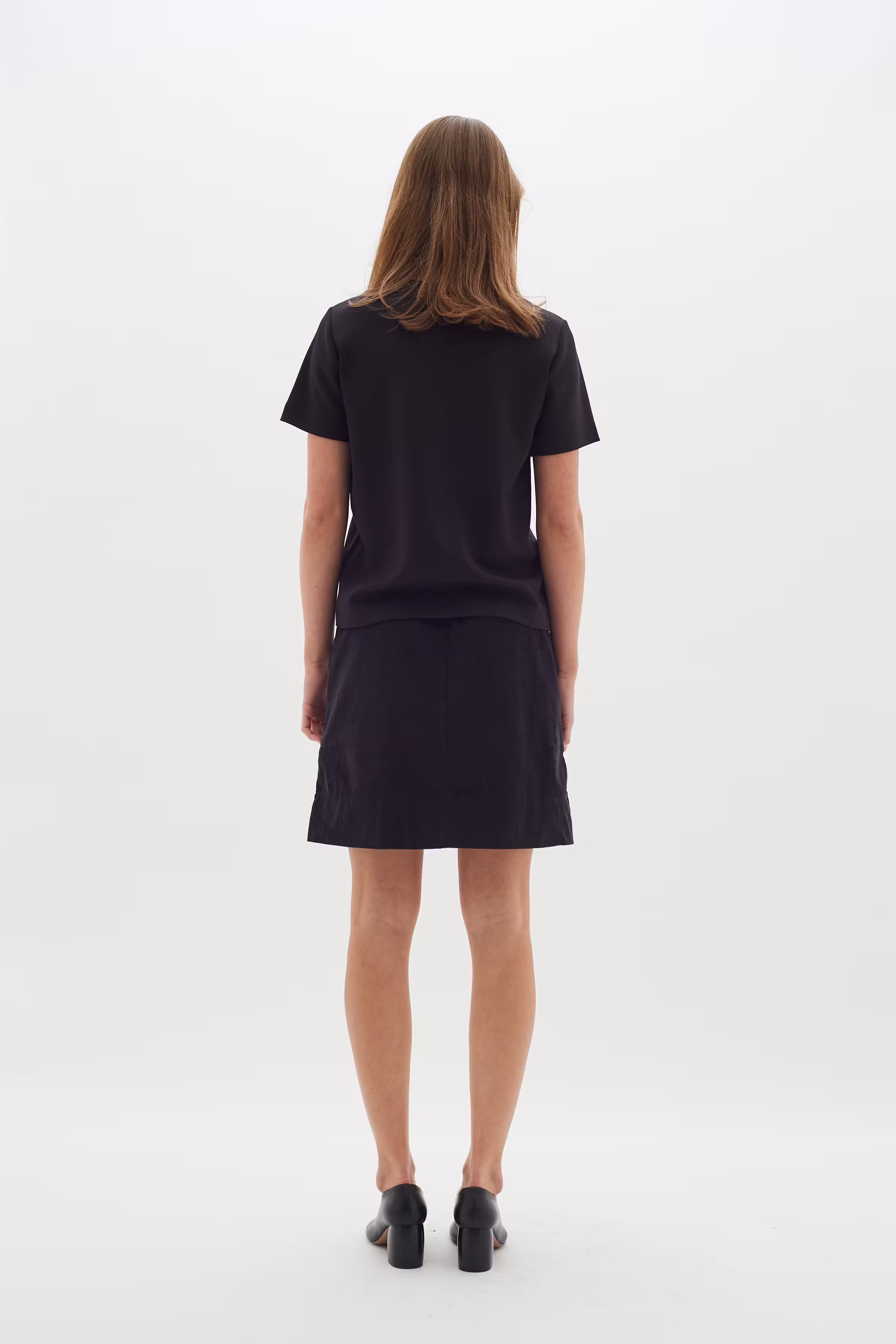 CarmenIW Rock LOOKBOOK BACK 30108963-194008