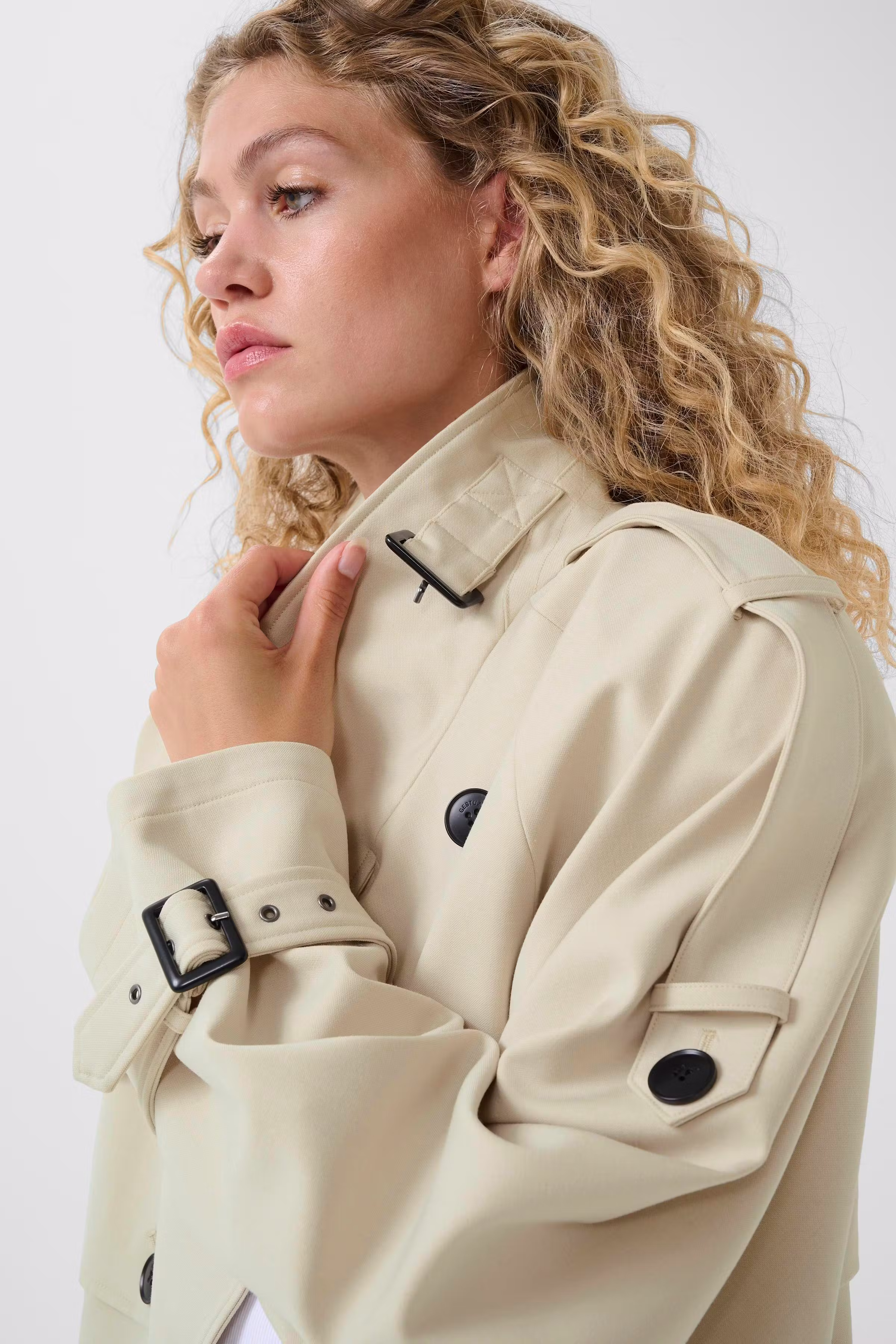 GZavic Kort trenchcoat LOOKBOOK DETAIL 10910898-130404