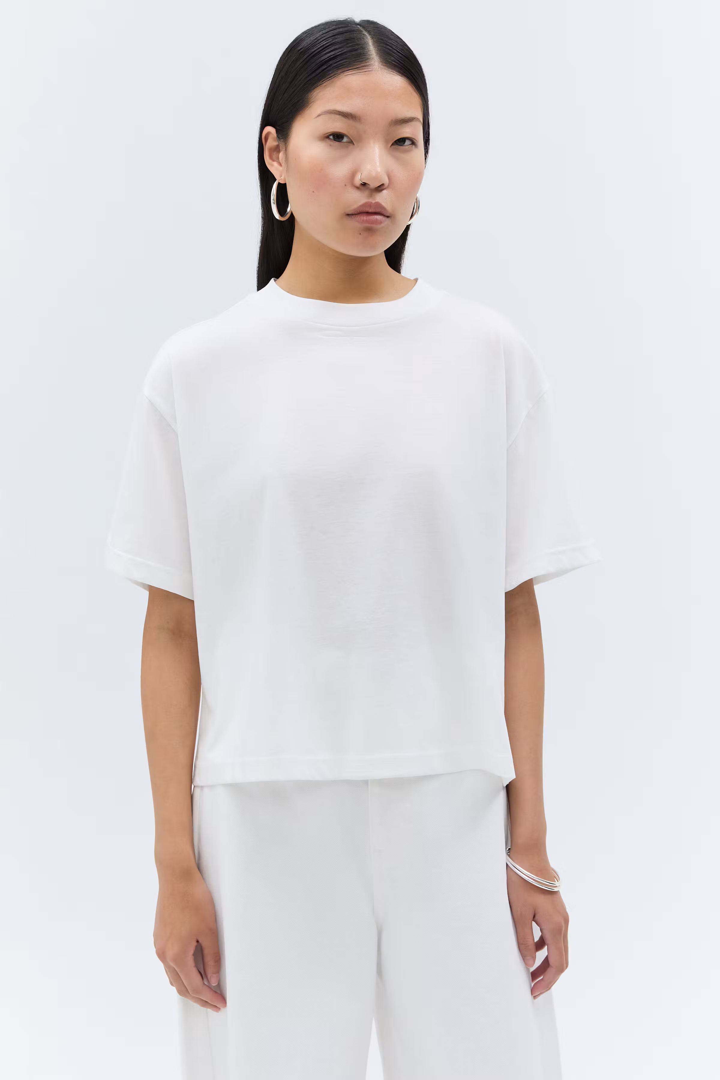 IOKYLA Top LOOKBOOK FRONT 30600543-WH001