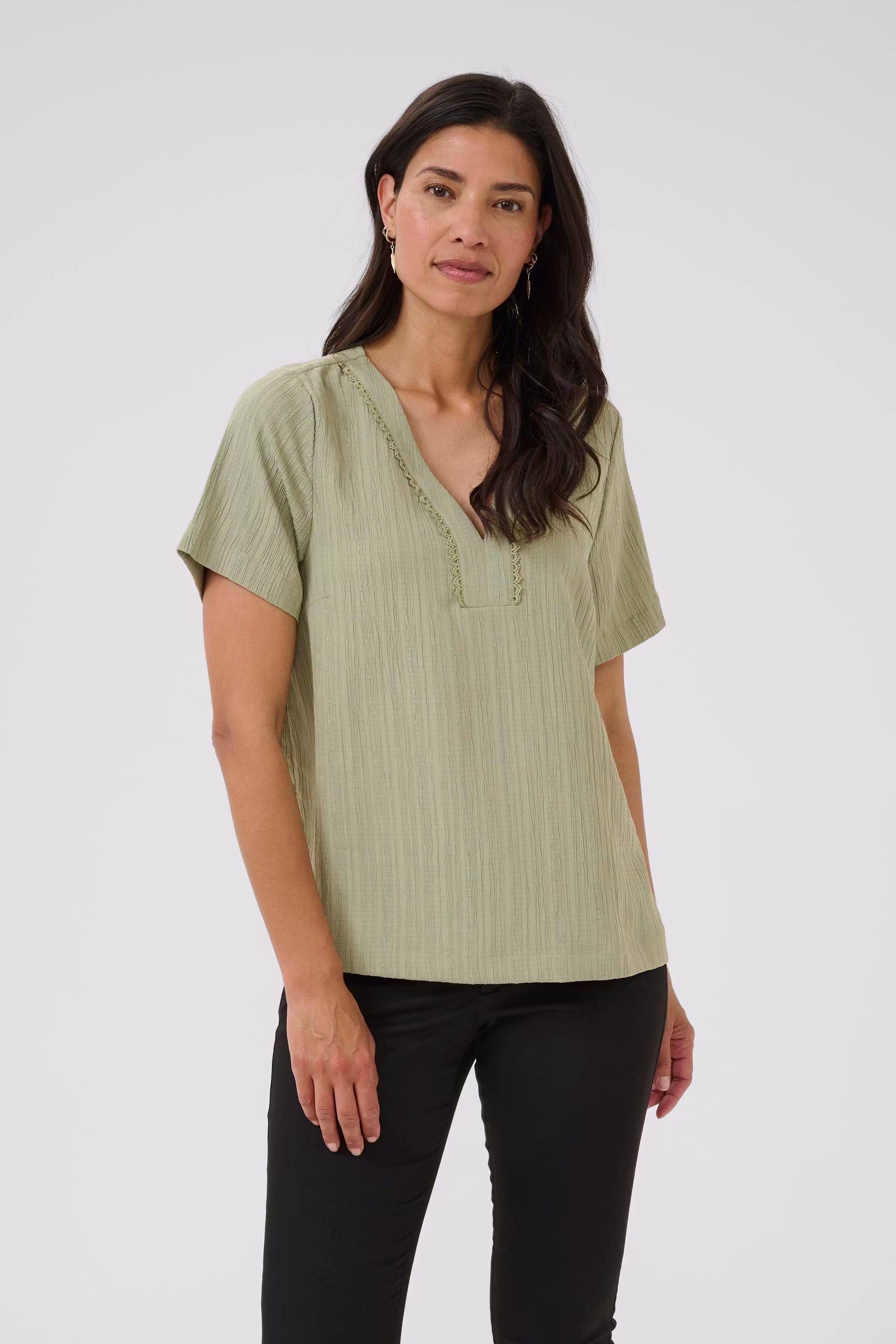 BPvitta Blouse LOOKBOOK FRONT 40200014-108821