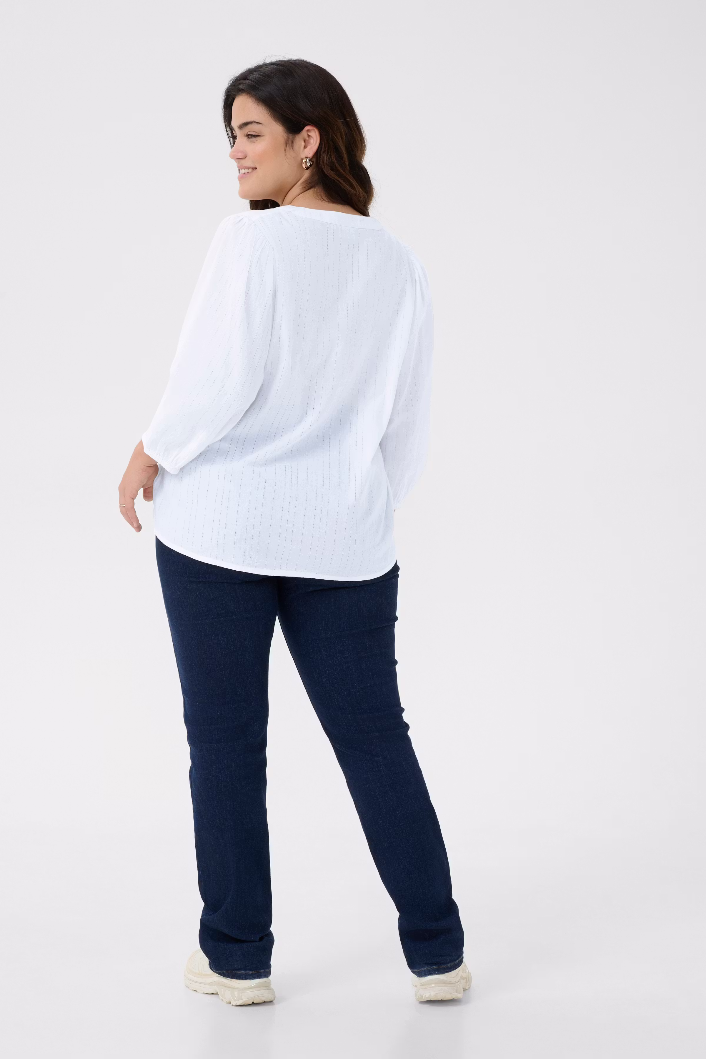 KCjolisa Blouse LOOKBOOK BACK 10583521-110602