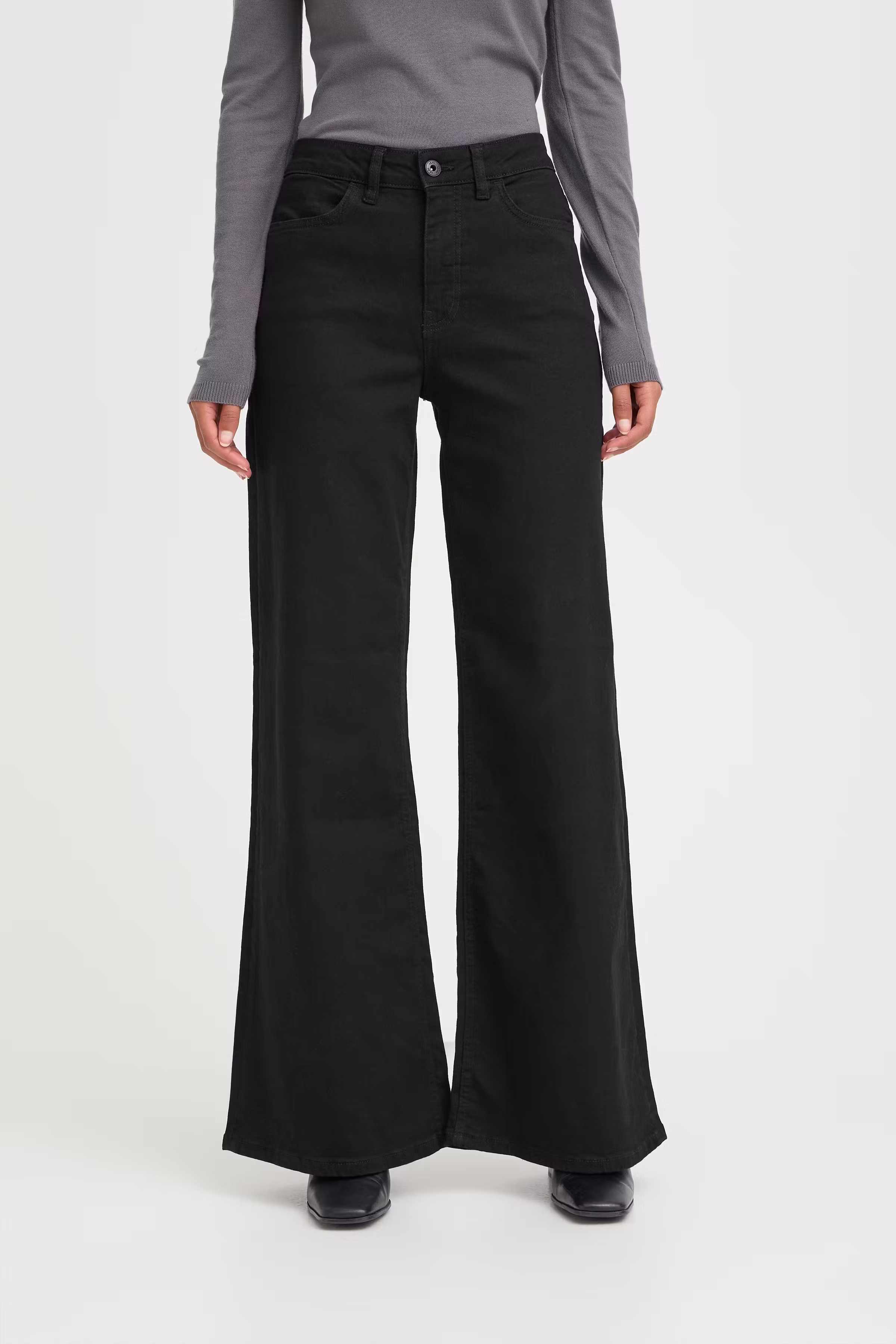 IHTWIGGY WIDE Jeans LOOKBOOK FRONT 20119022-194008