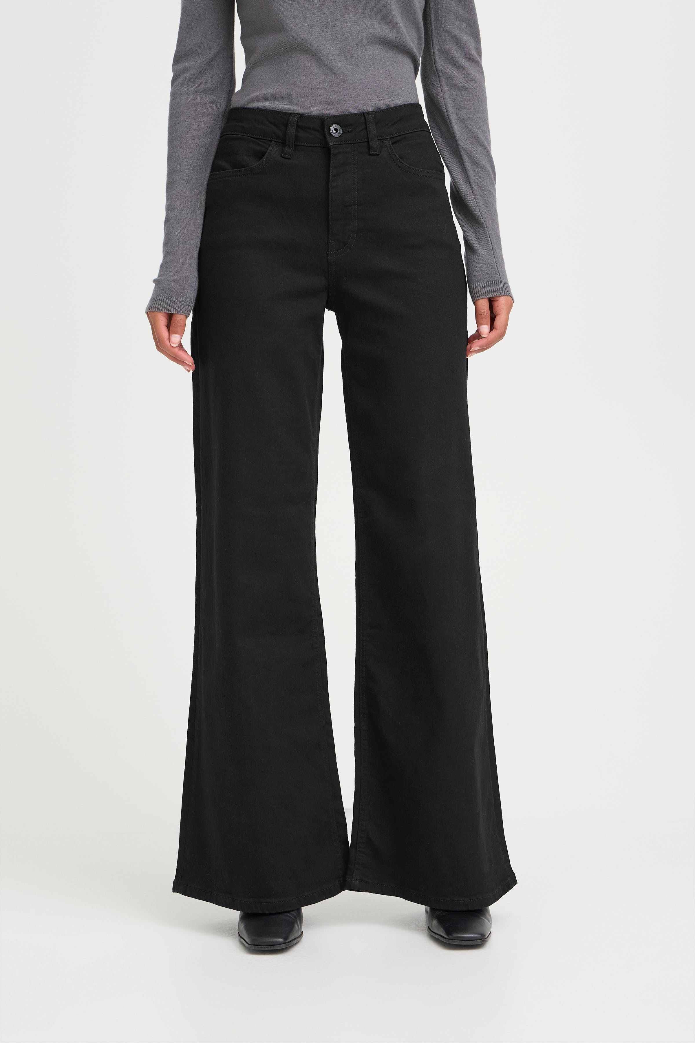 IHTWIGGY WIDE Jeans LOOKBOOK FRONT 20119022-194008