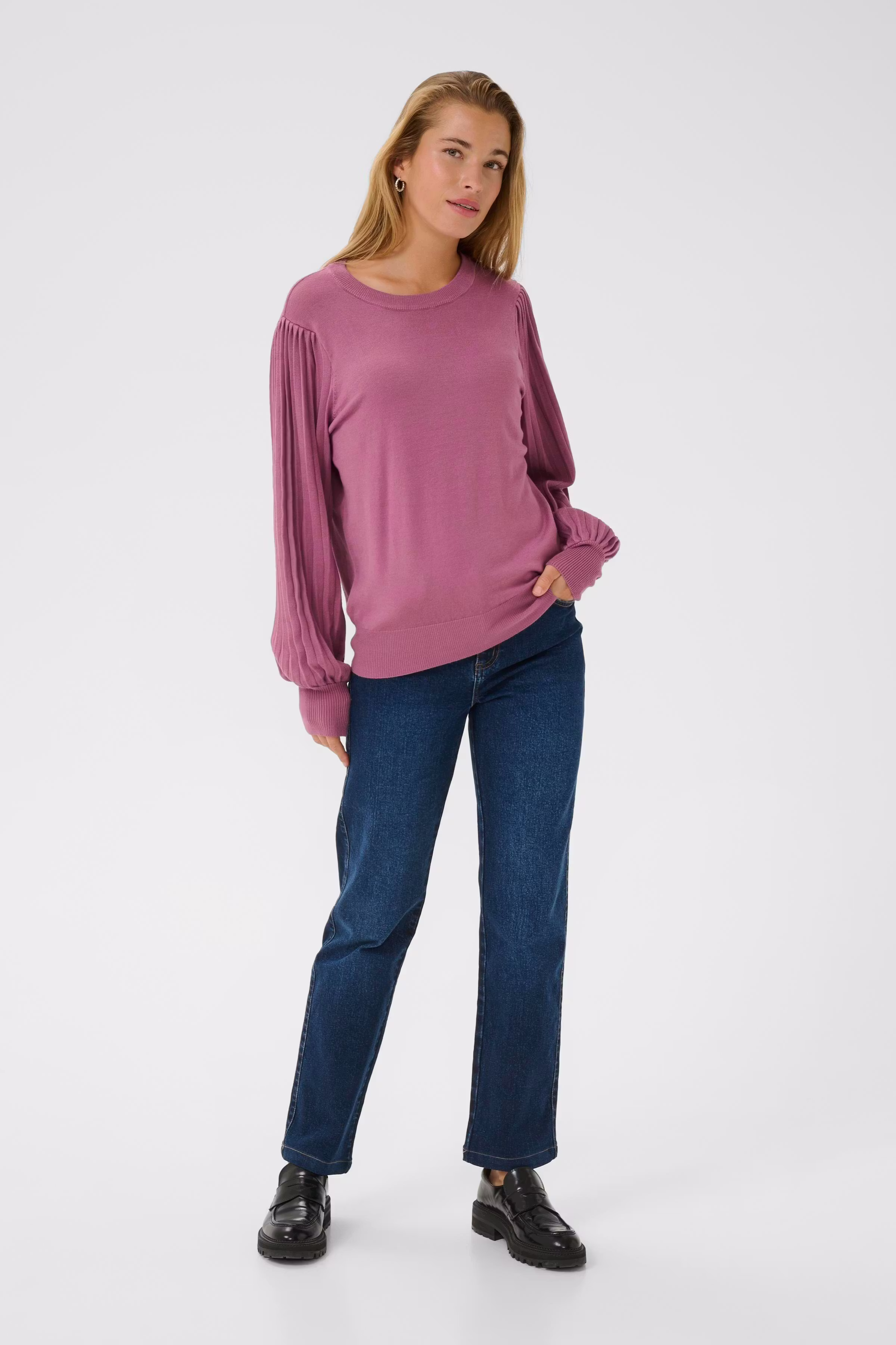 KAlone Pullover LOOKBOOK FRONT 10507905-181709