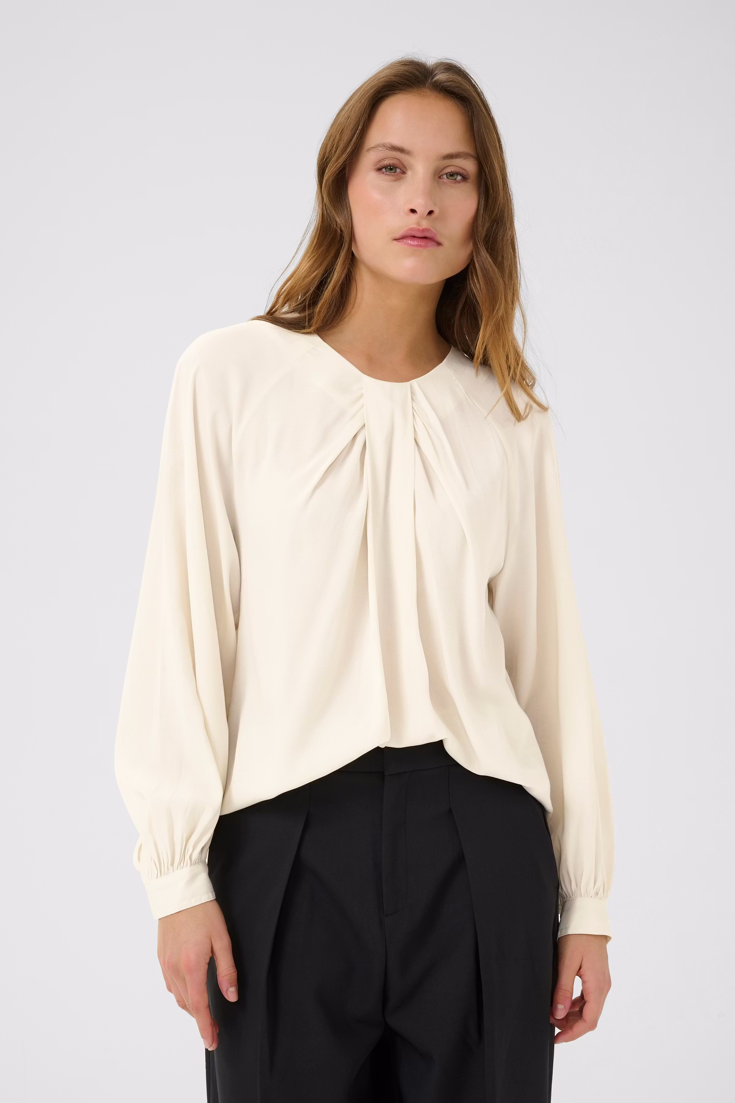 BlixieIW Blouse LOOKBOOK FRONT 30110510-110701