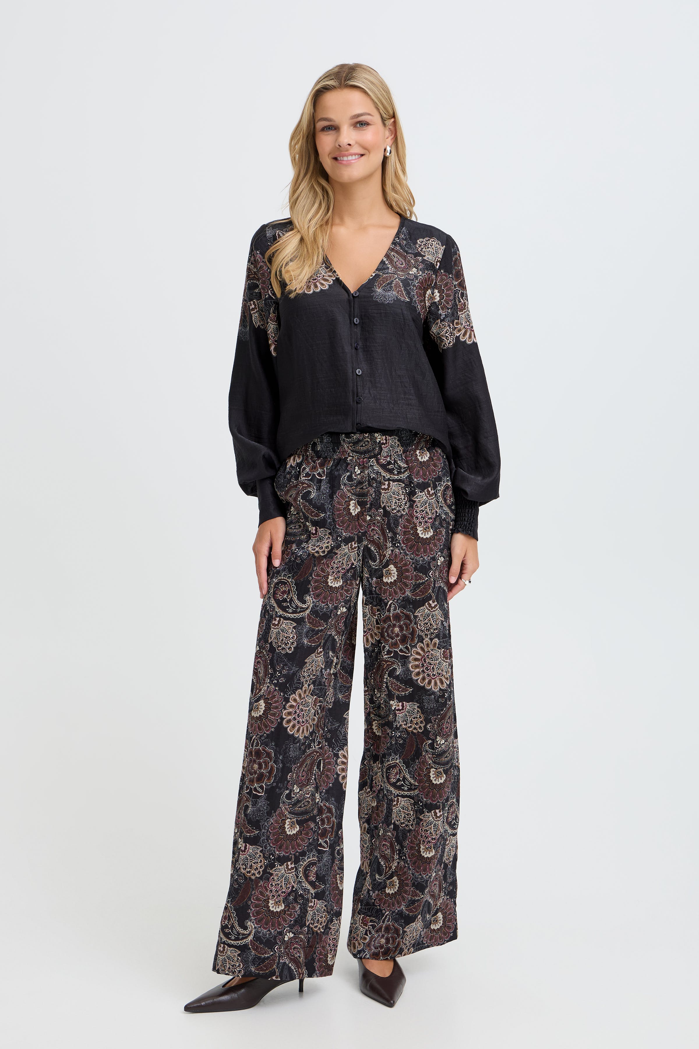 FRMADARA Hose LOOKBOOK FRONT 20618520-900016245
