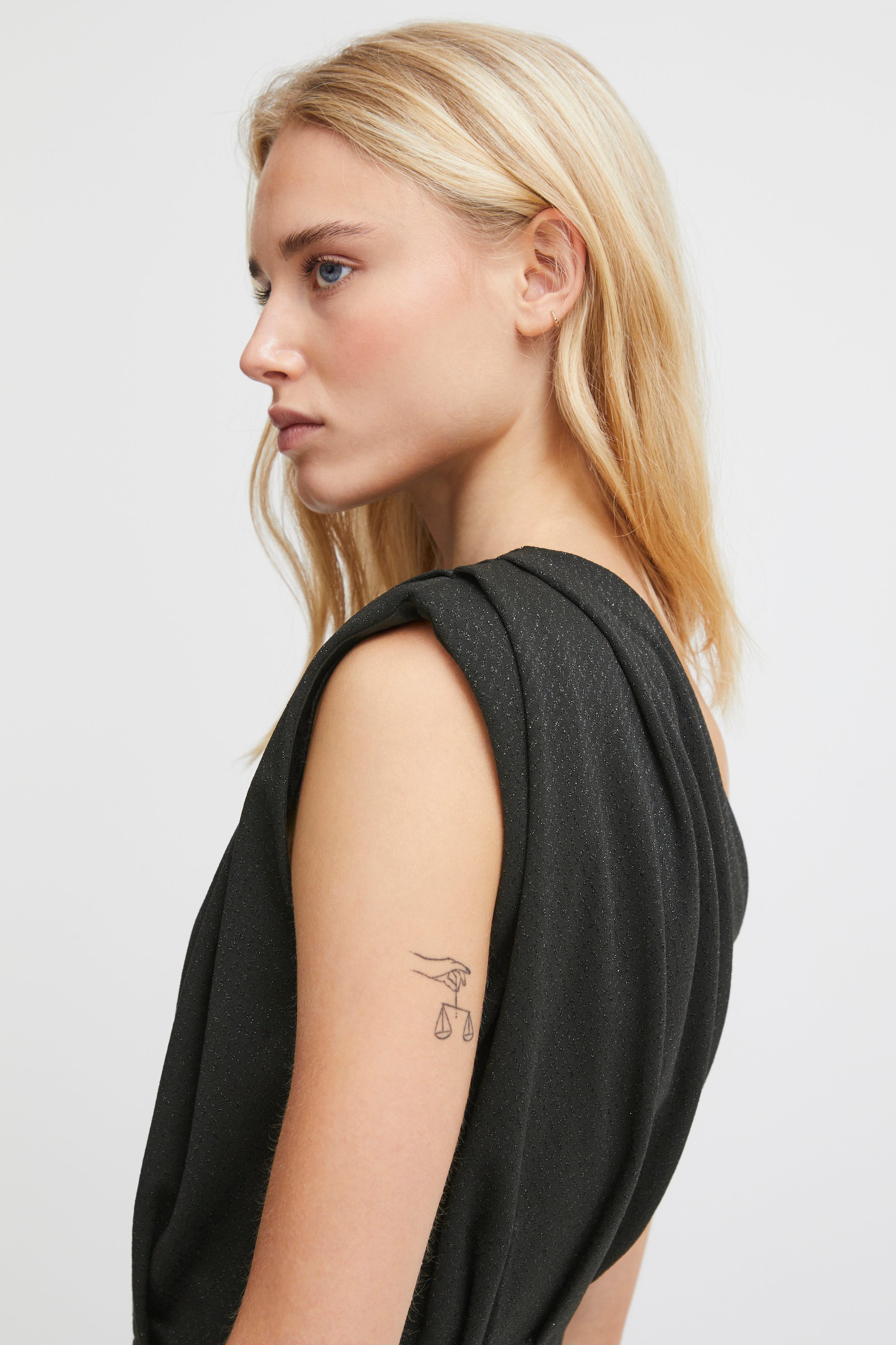 IHKATE Hose LOOKBOOK DETAIL 20119923-194008